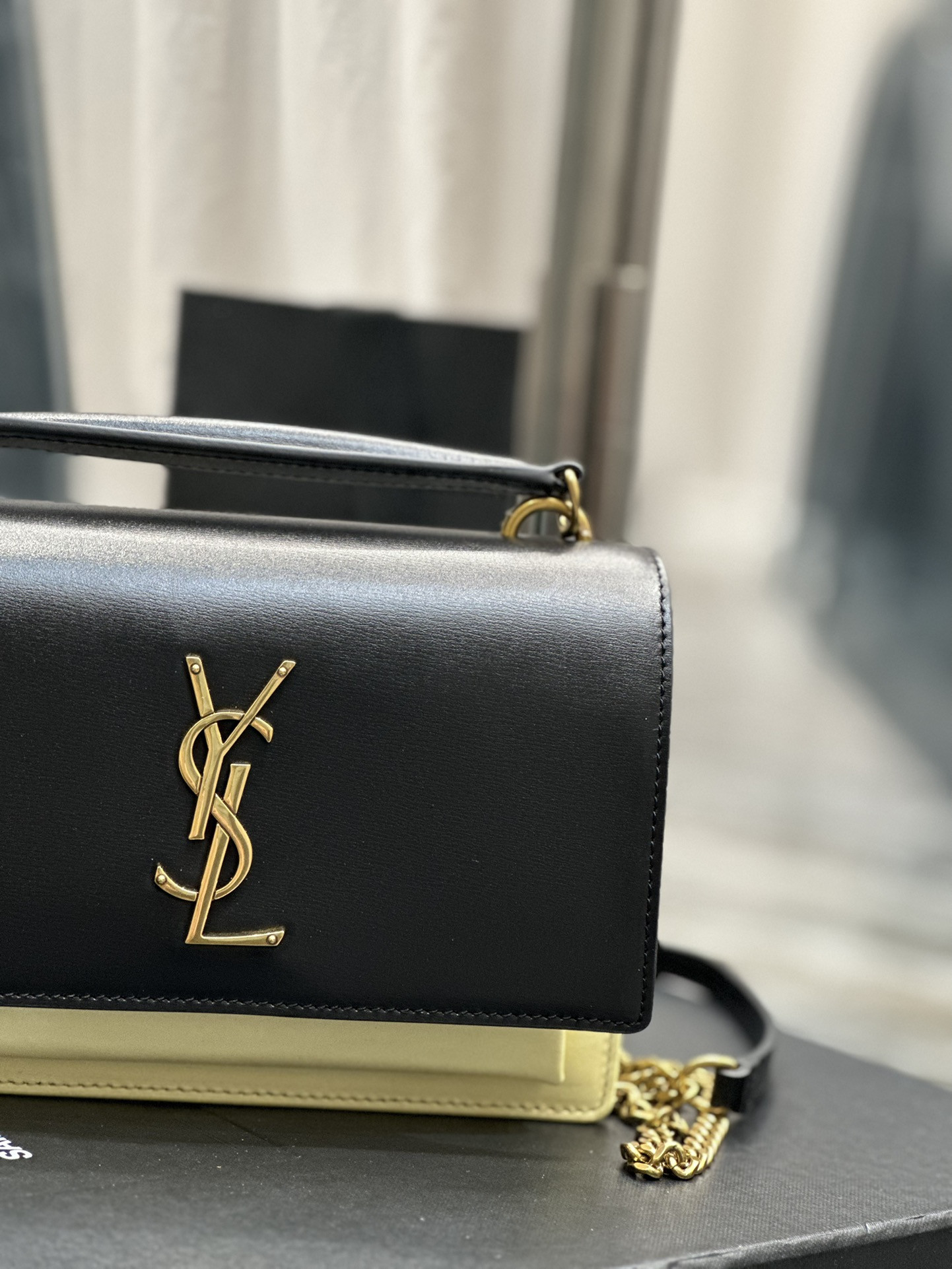 Y51 Sunset Bag
