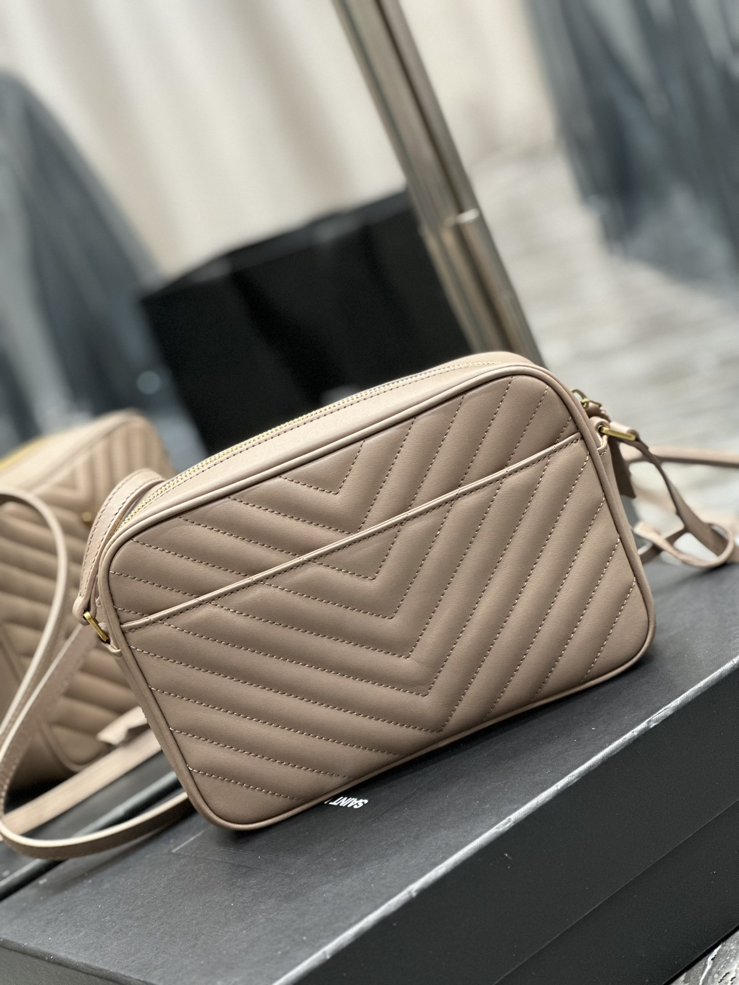 Y51 Lou Camera Bag