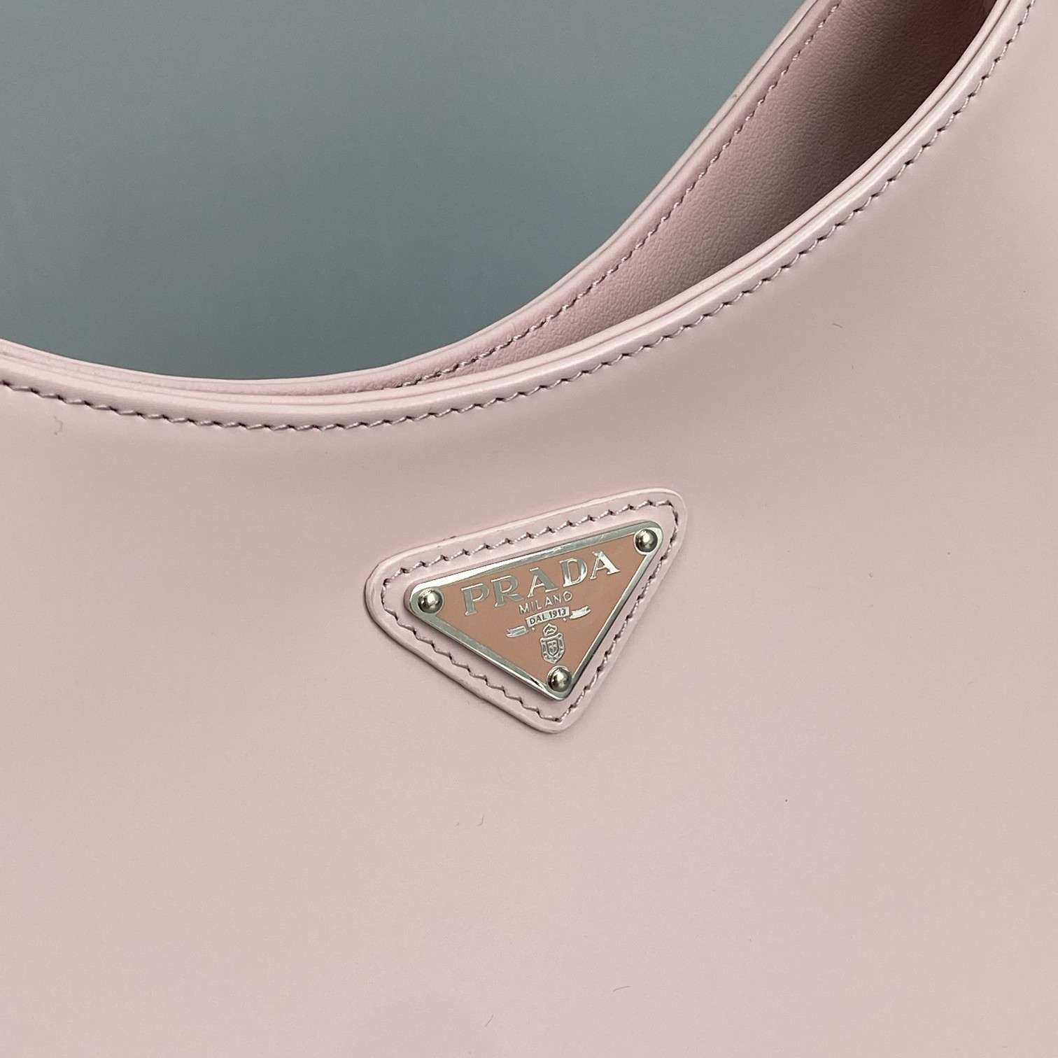 Pra*a Cleo Bag