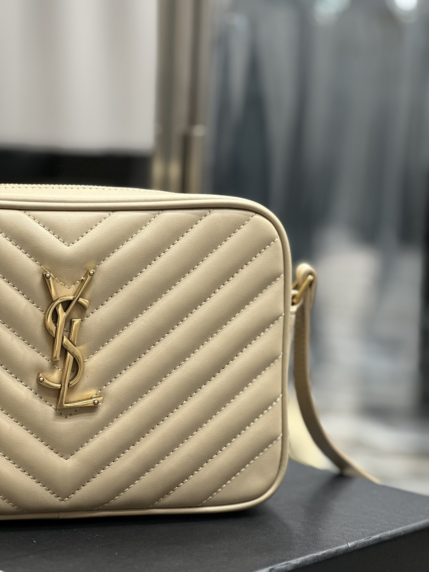 Y51 Lou Camera Bag