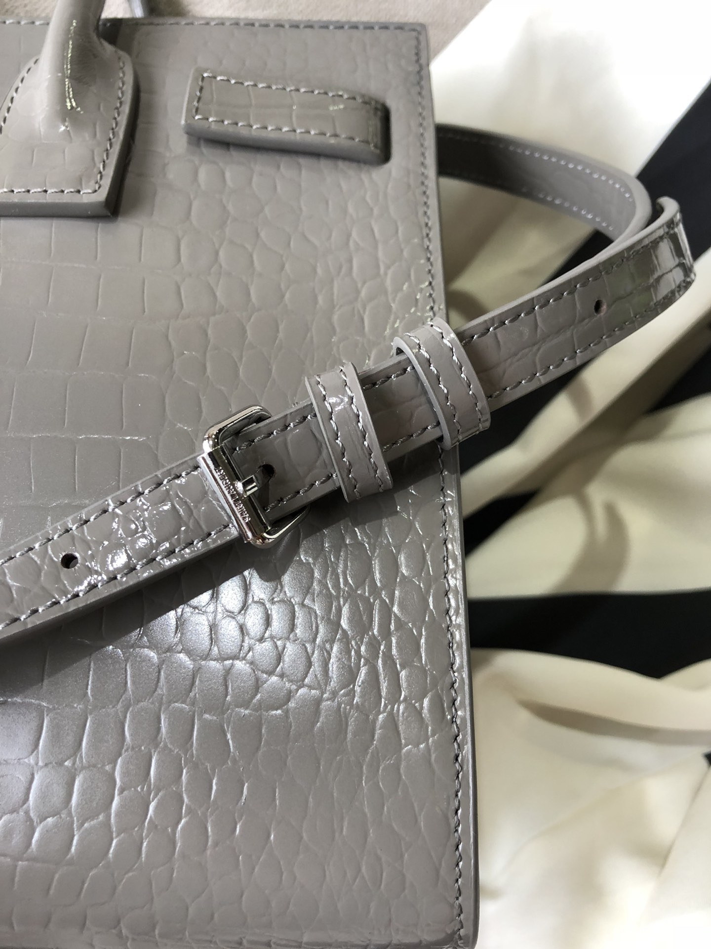 Y51 Sac De Jour Bag