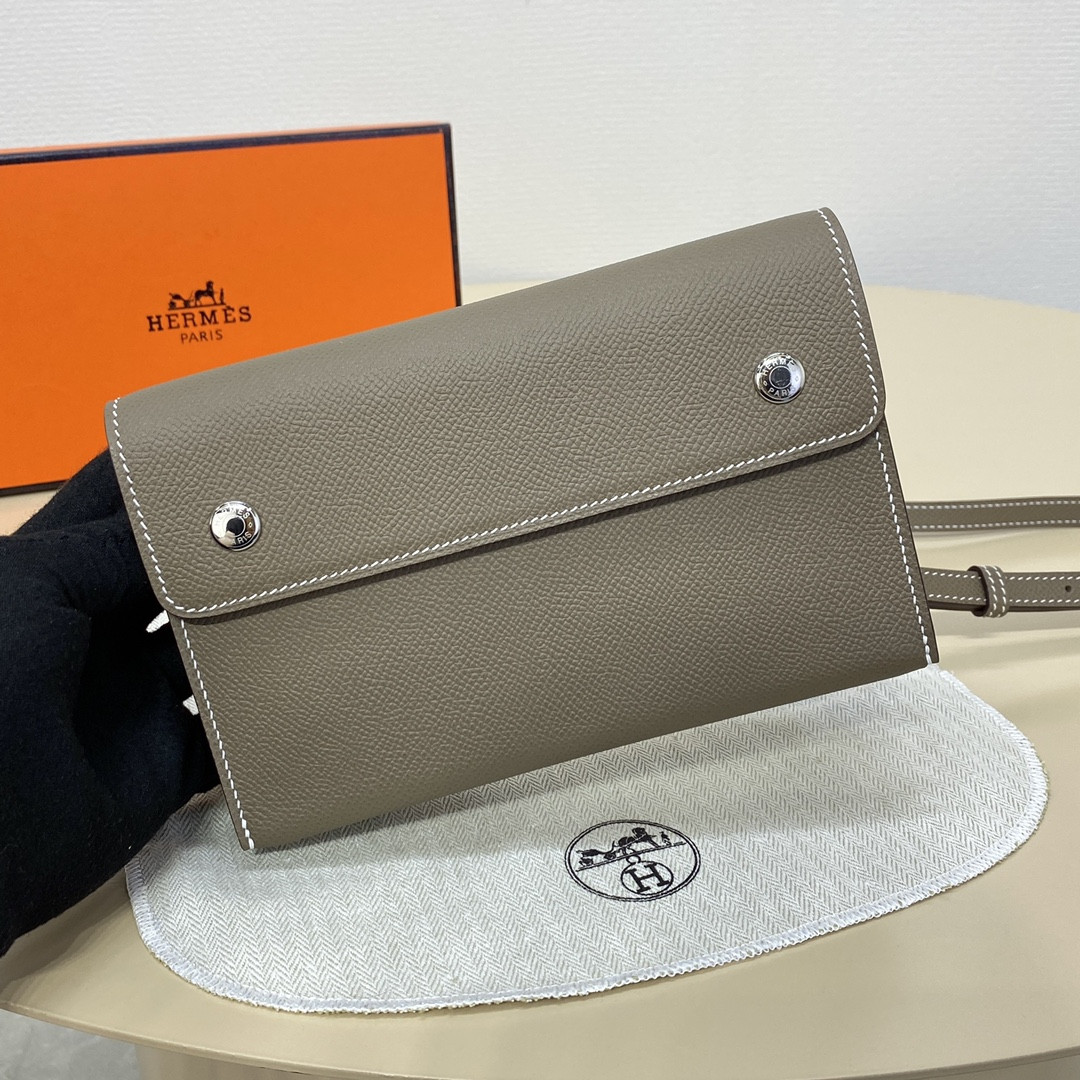 H**me5 Snap Wallet