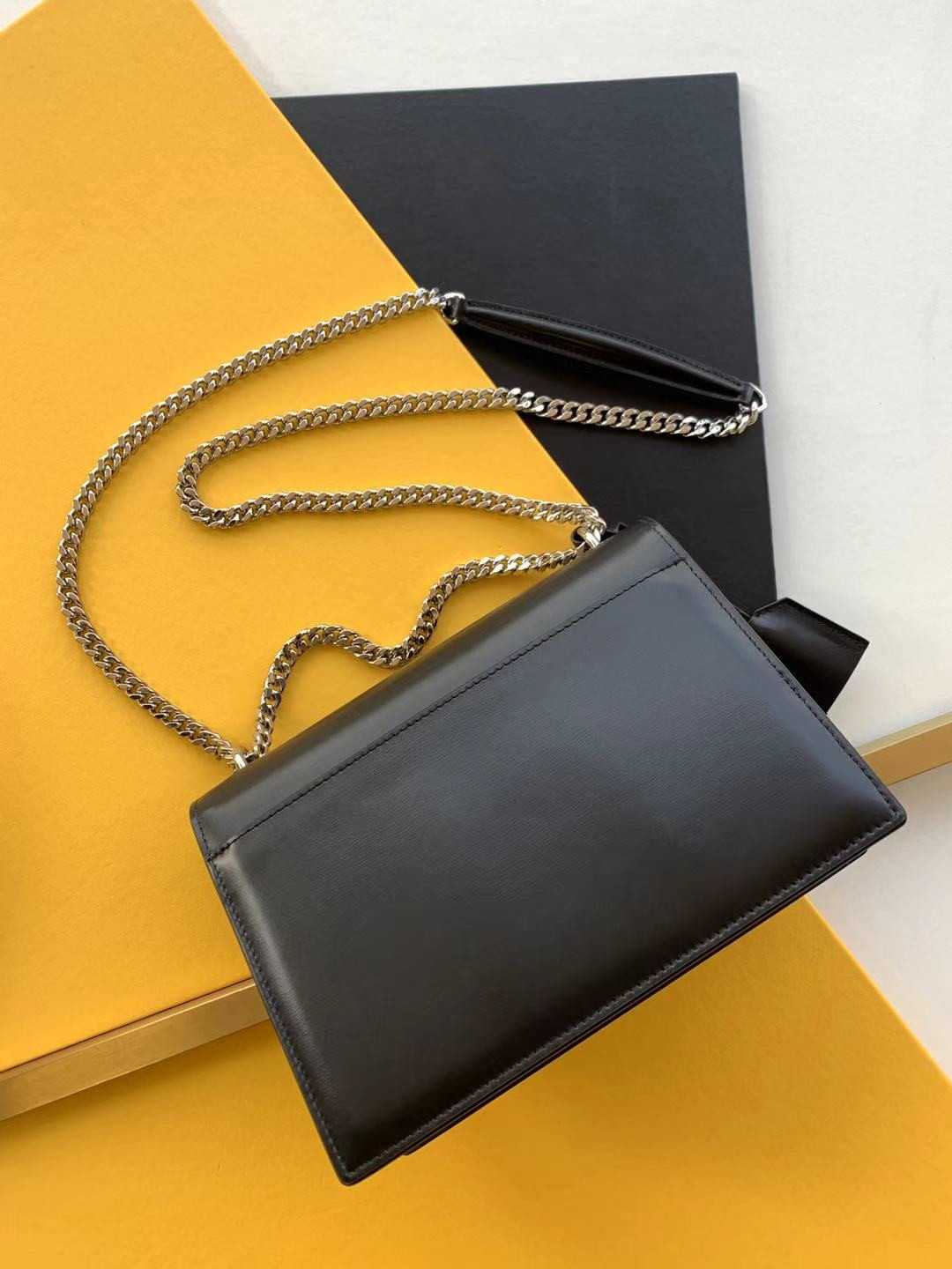 Y51 Sunset Bag