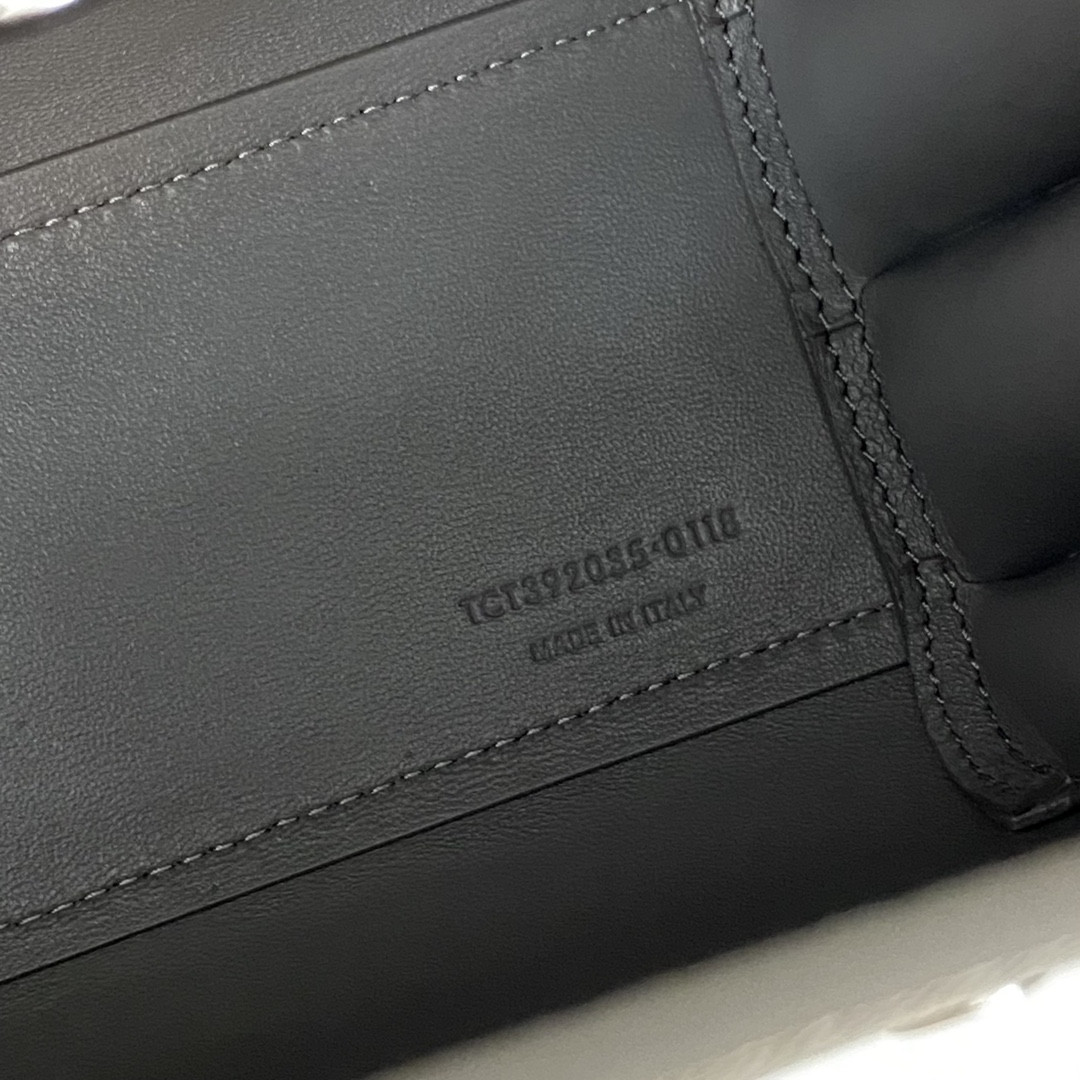 Y51 Sac De Jour Bag