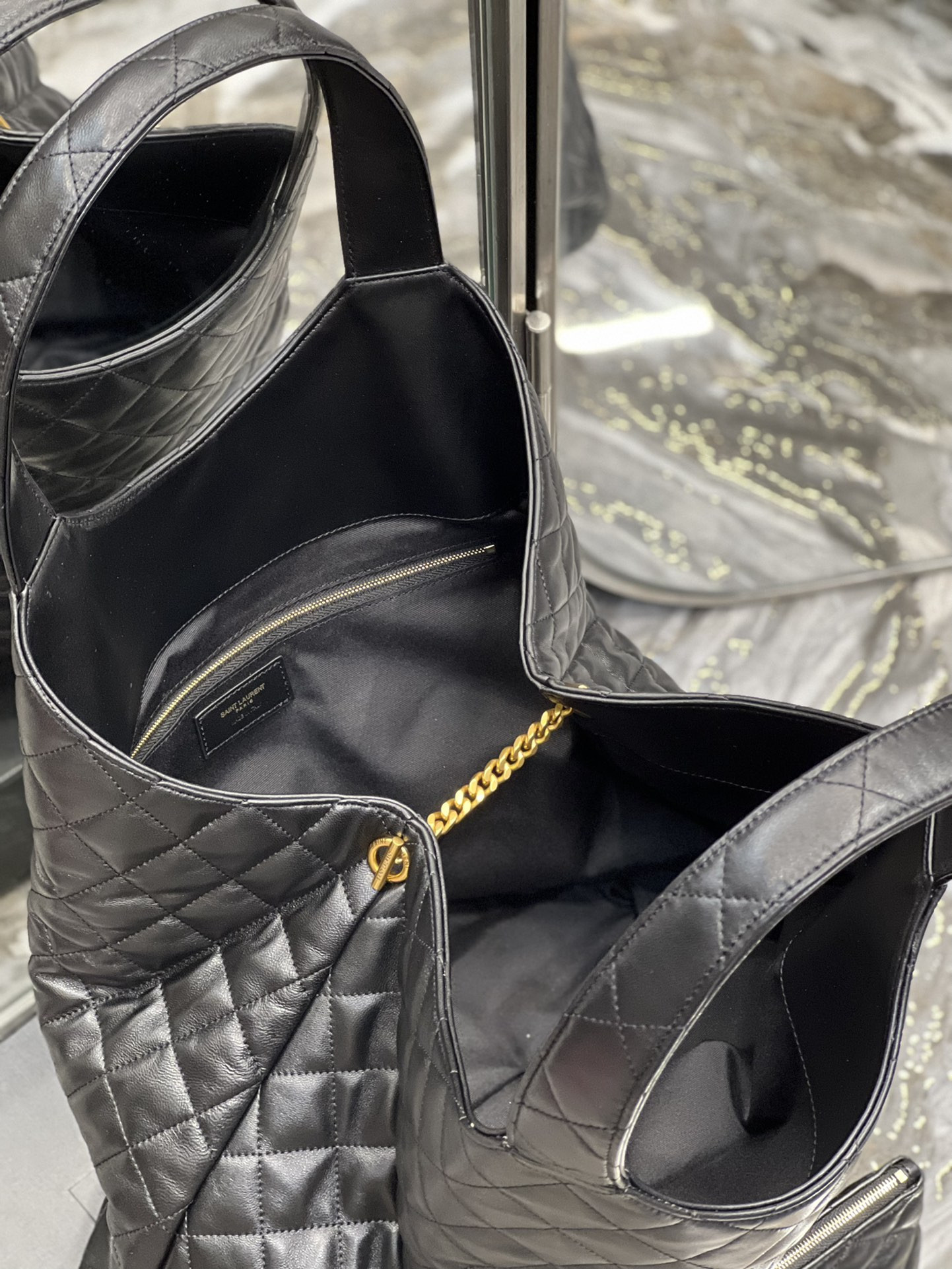 Y51 ICARE TOTE