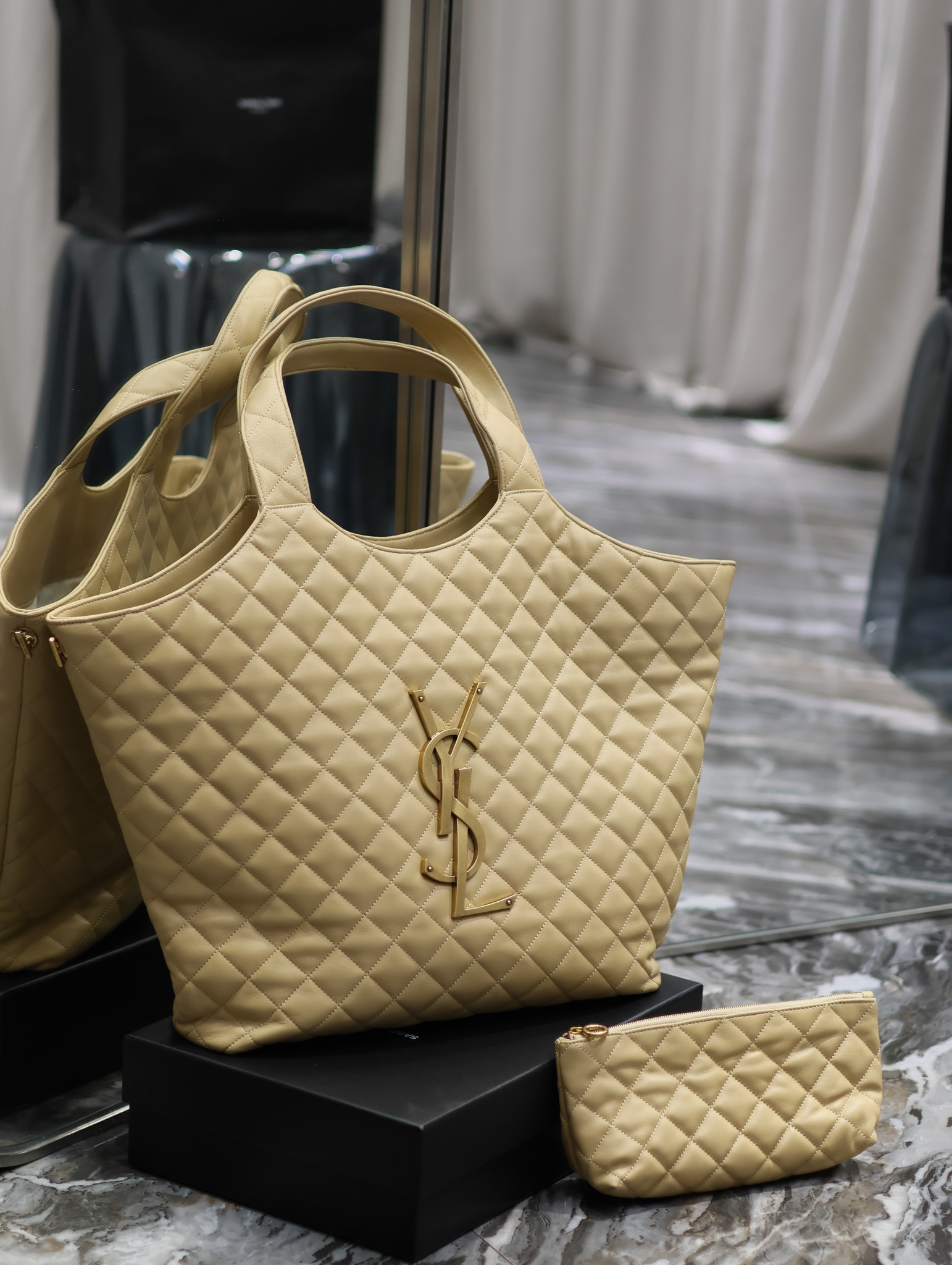 Y51 ICARE TOTE