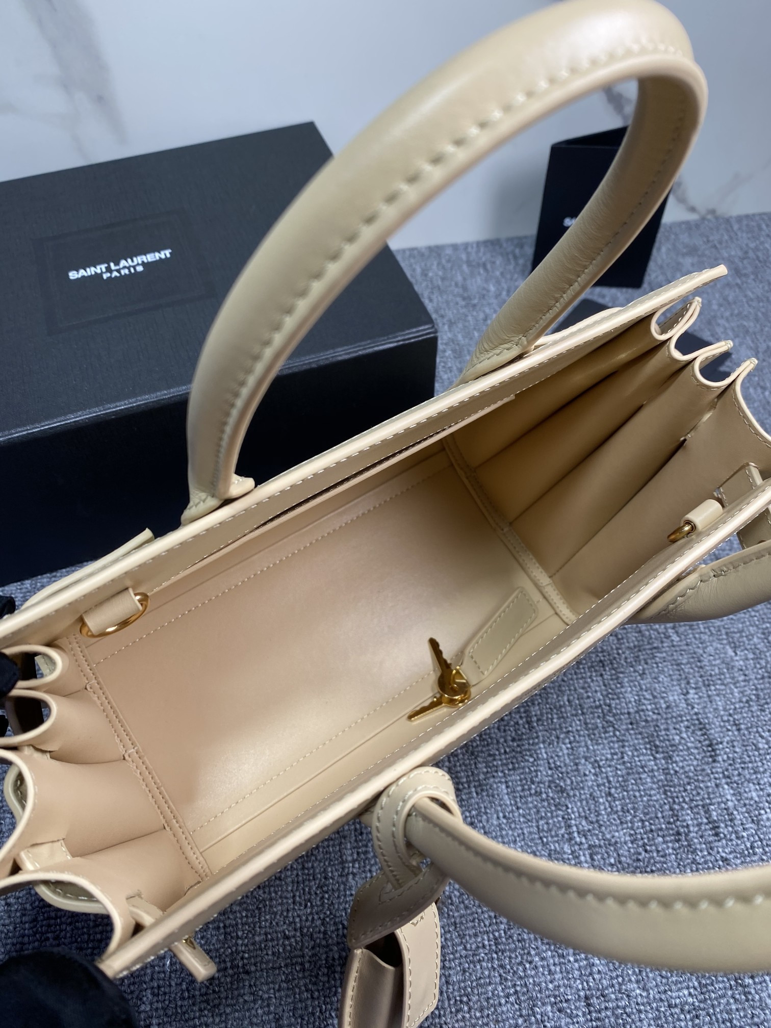 Y51 Sac De Jour Bag