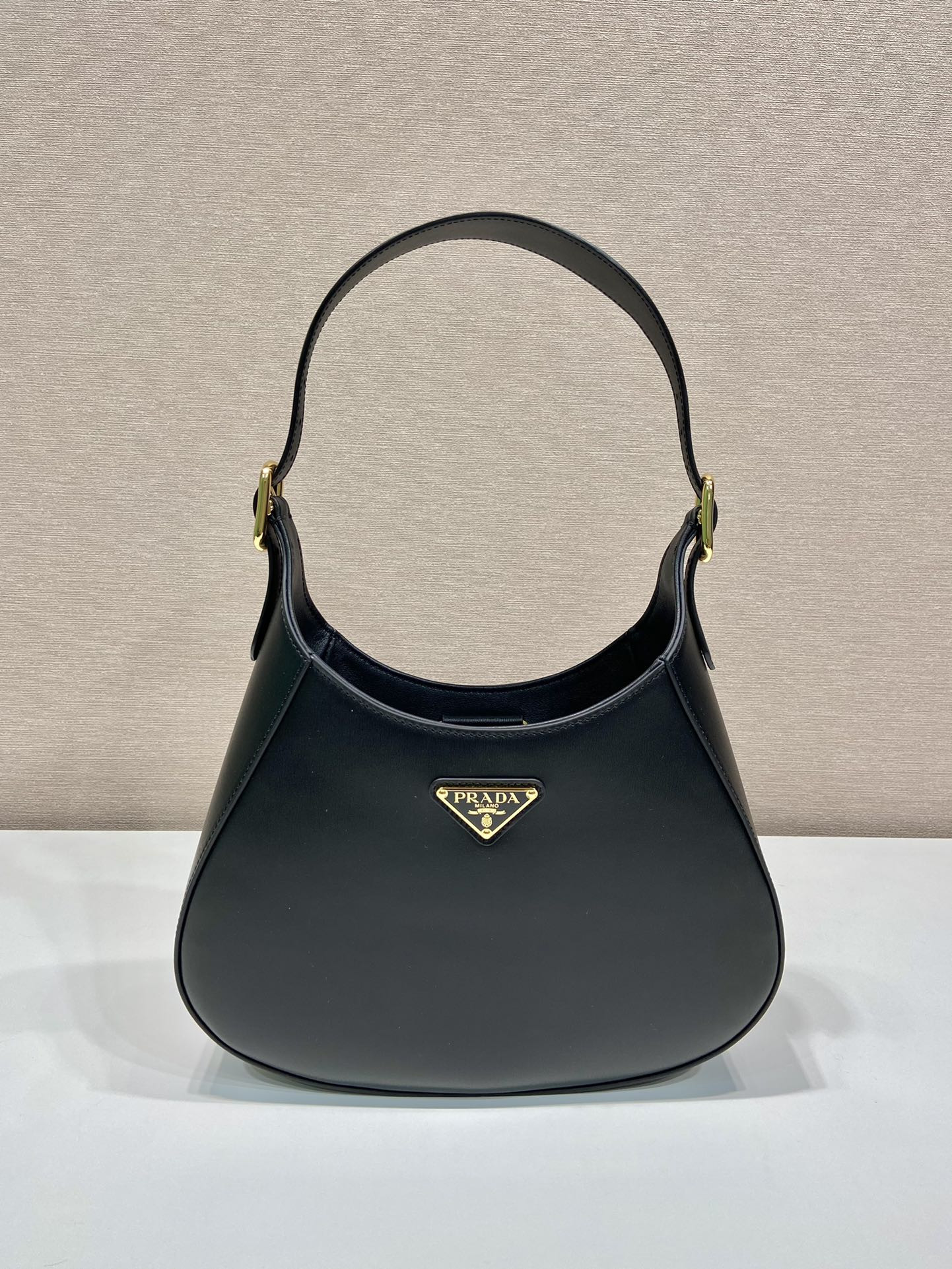Pra*a Cleo Bag