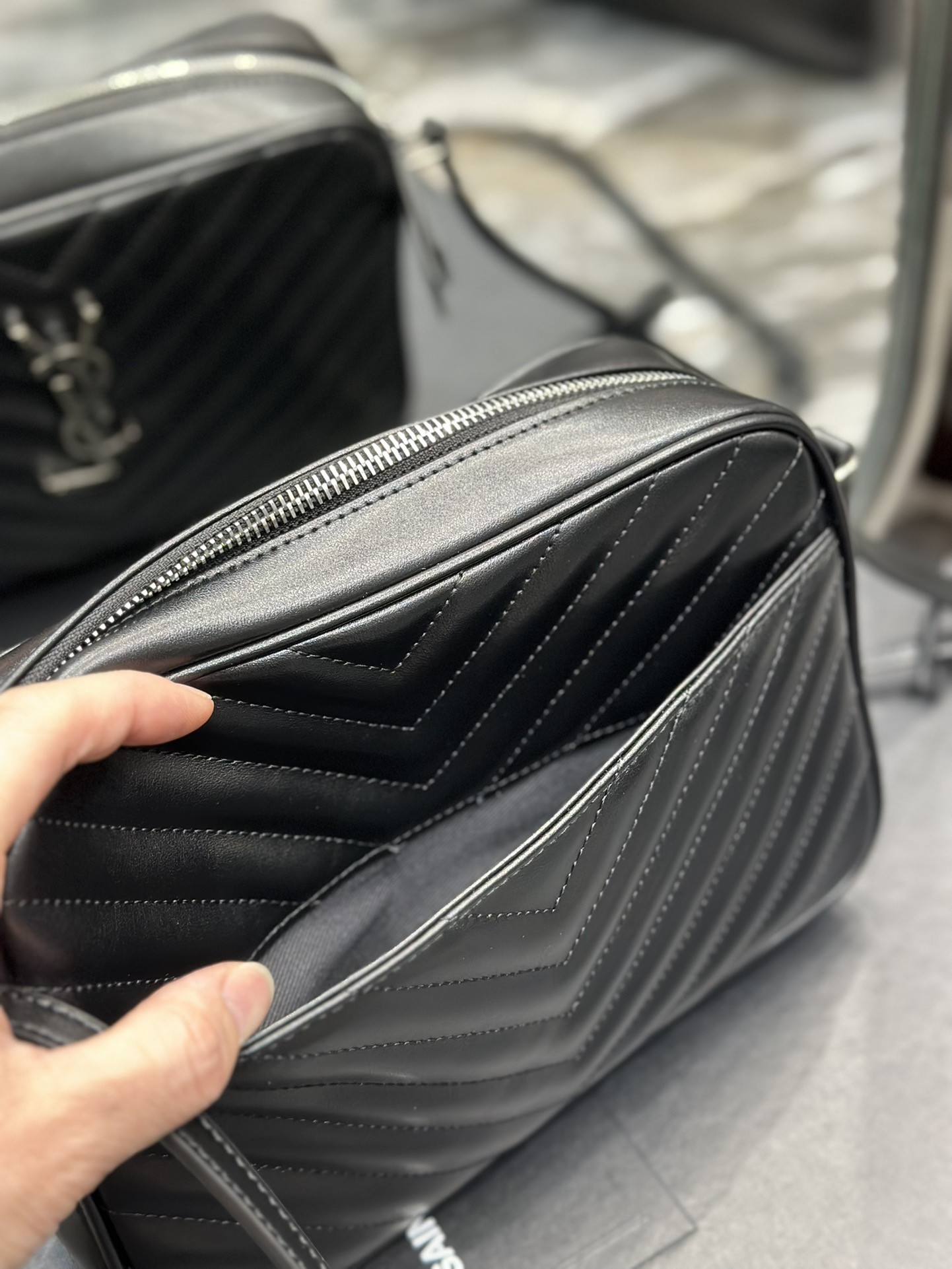 Y51 Lou Camera Bag