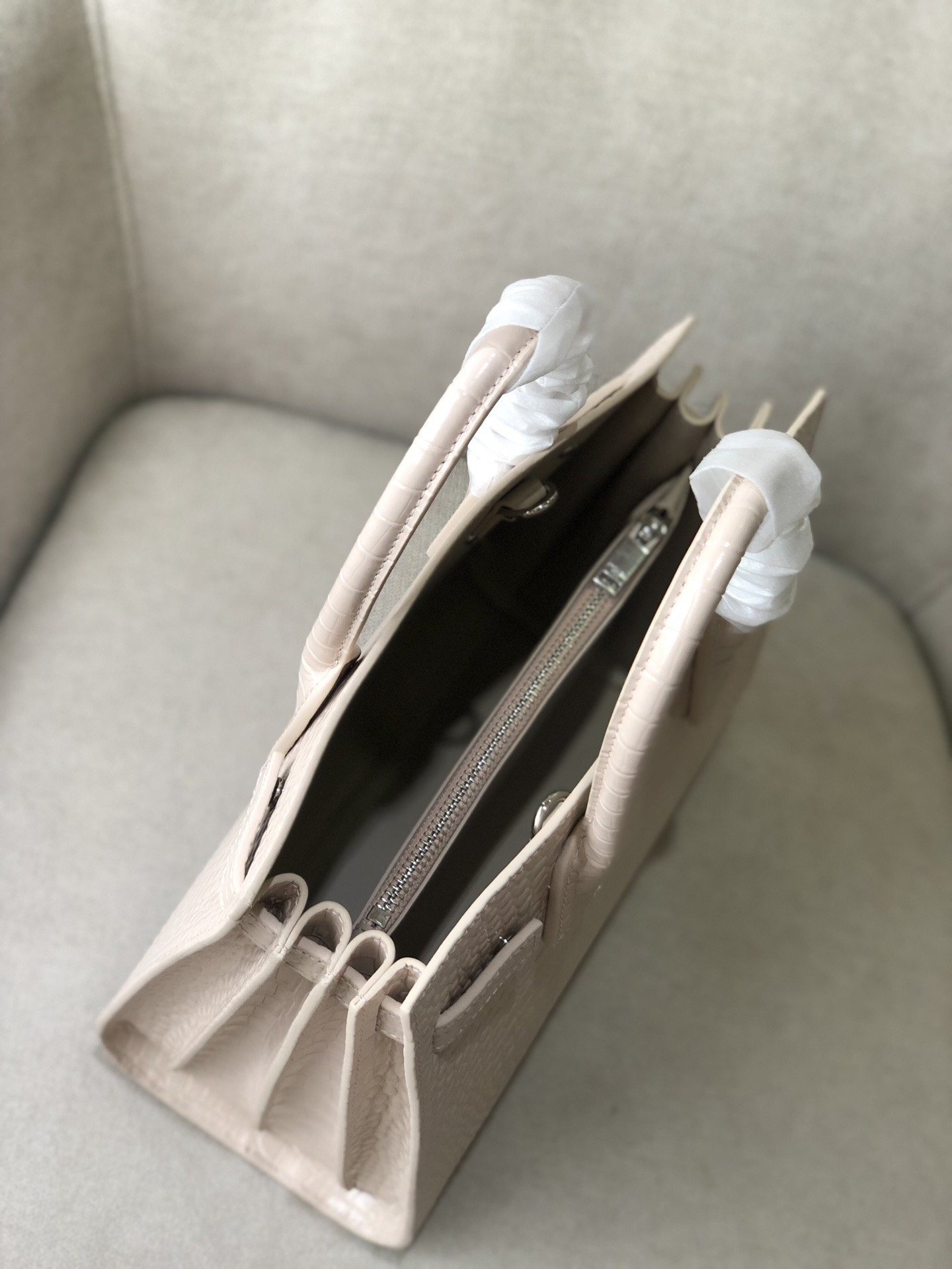 Y51 Sac De Jour Bag