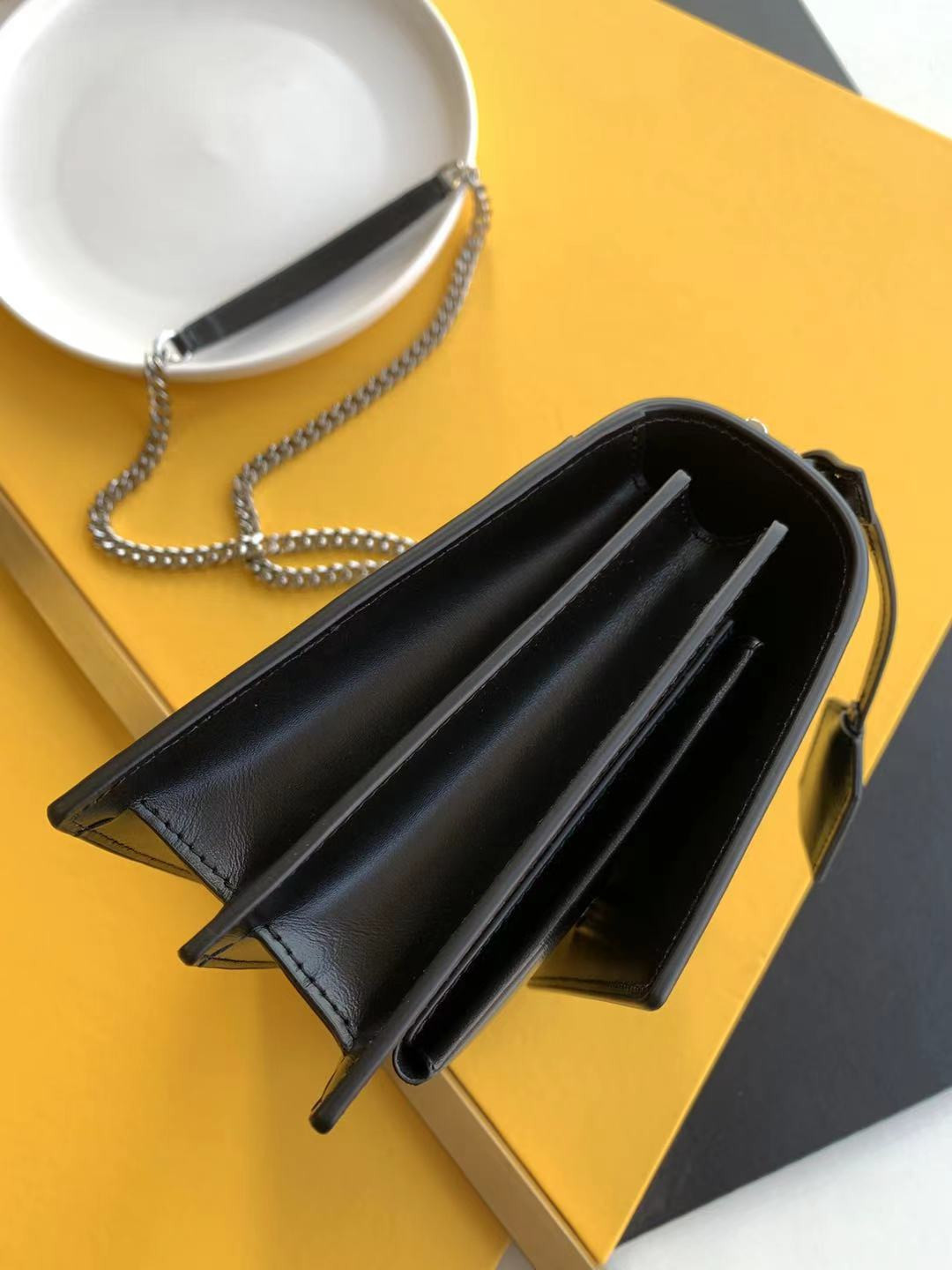 Y51 Sunset Bag