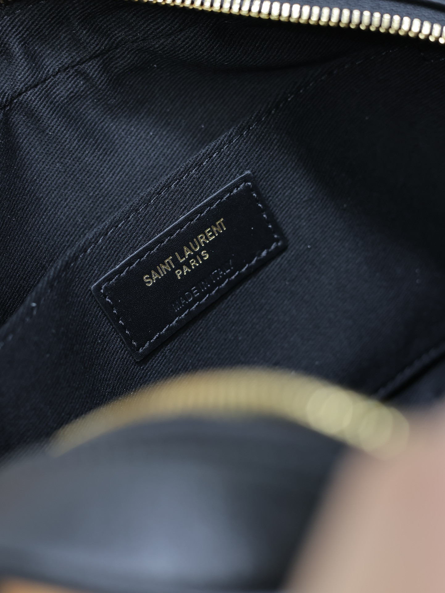 Y51 Lou Camera Bag