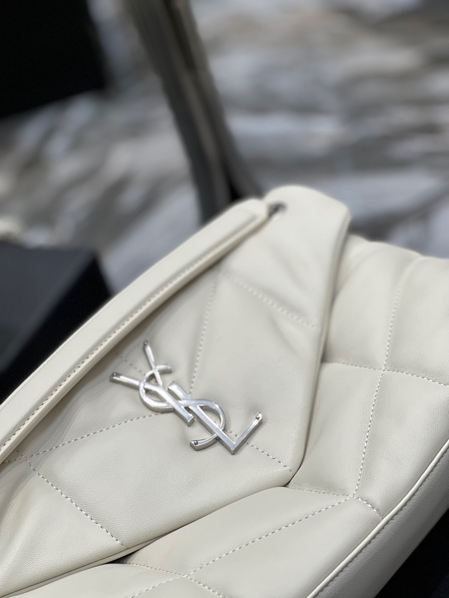 Y51 Loulou Bag
