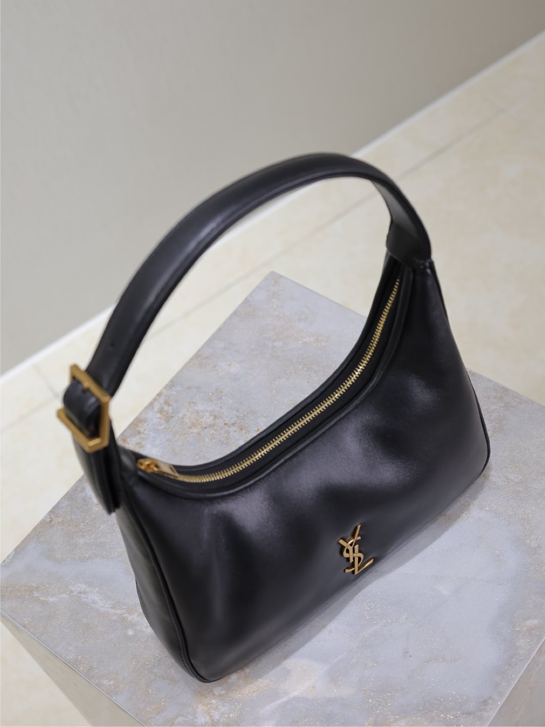 Y51 Calypso Bag