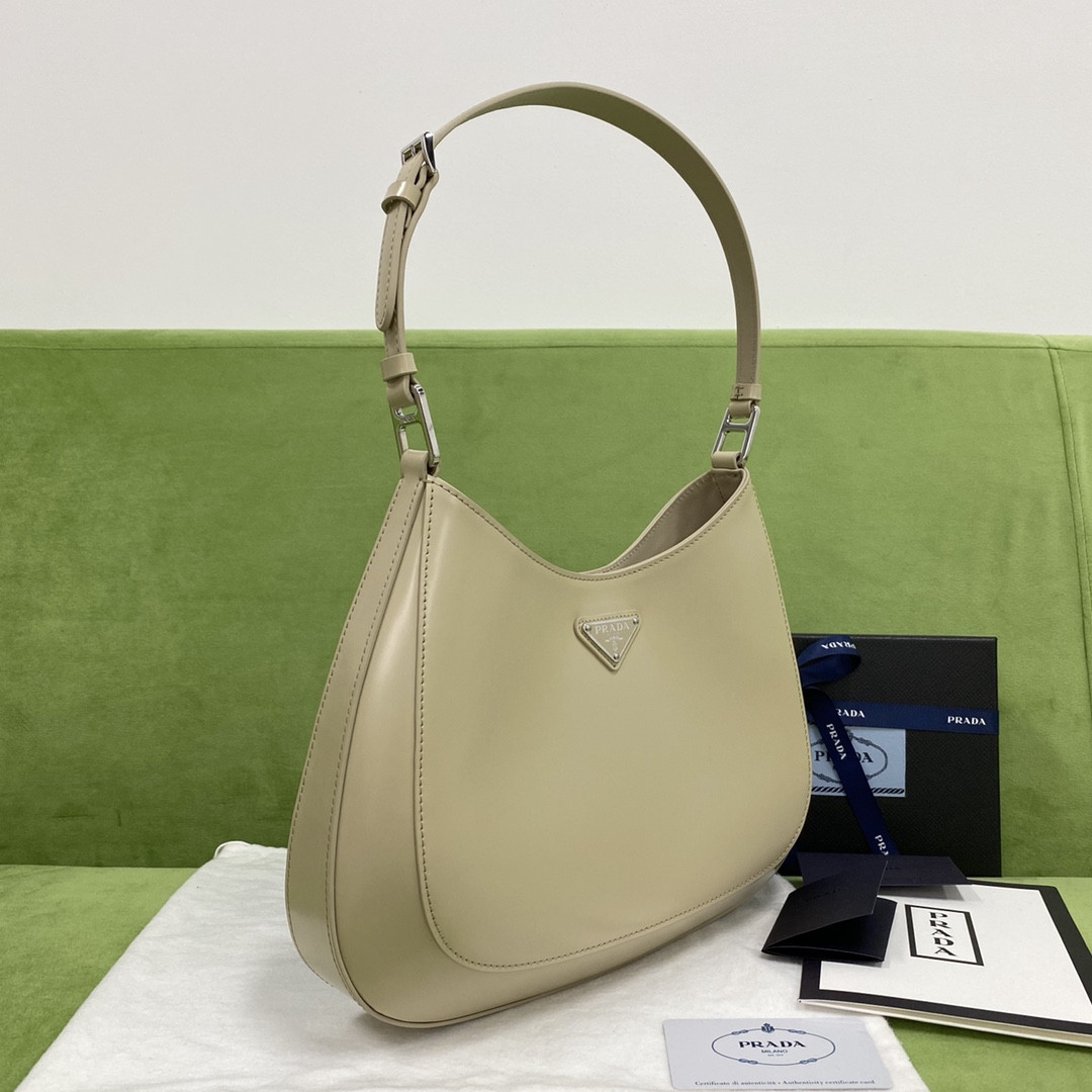 Pra*a Cleo Bag