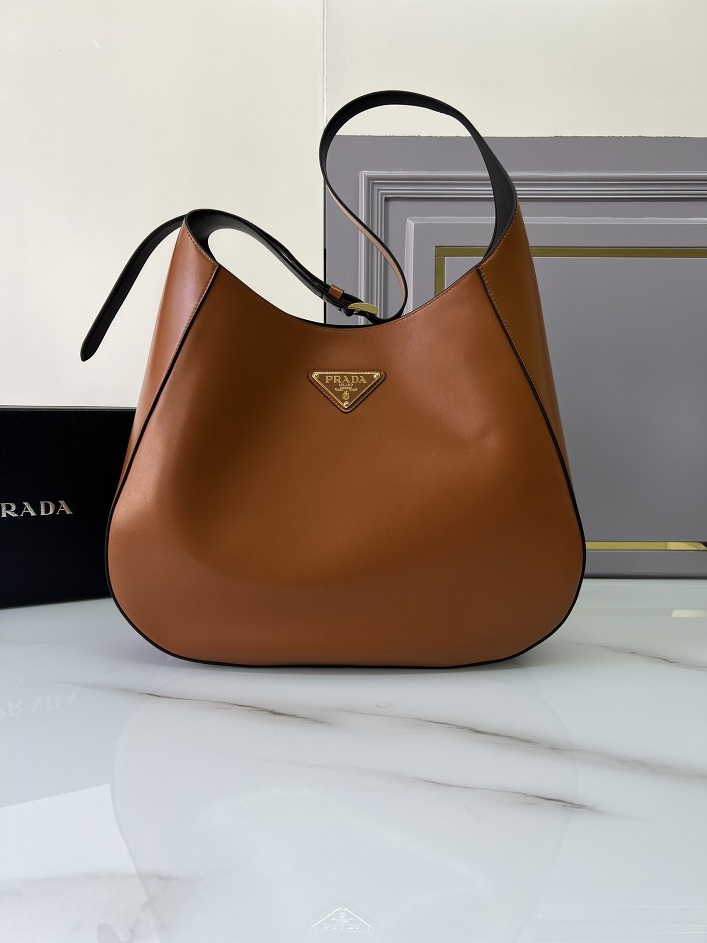 Pra*a Cleo Bag