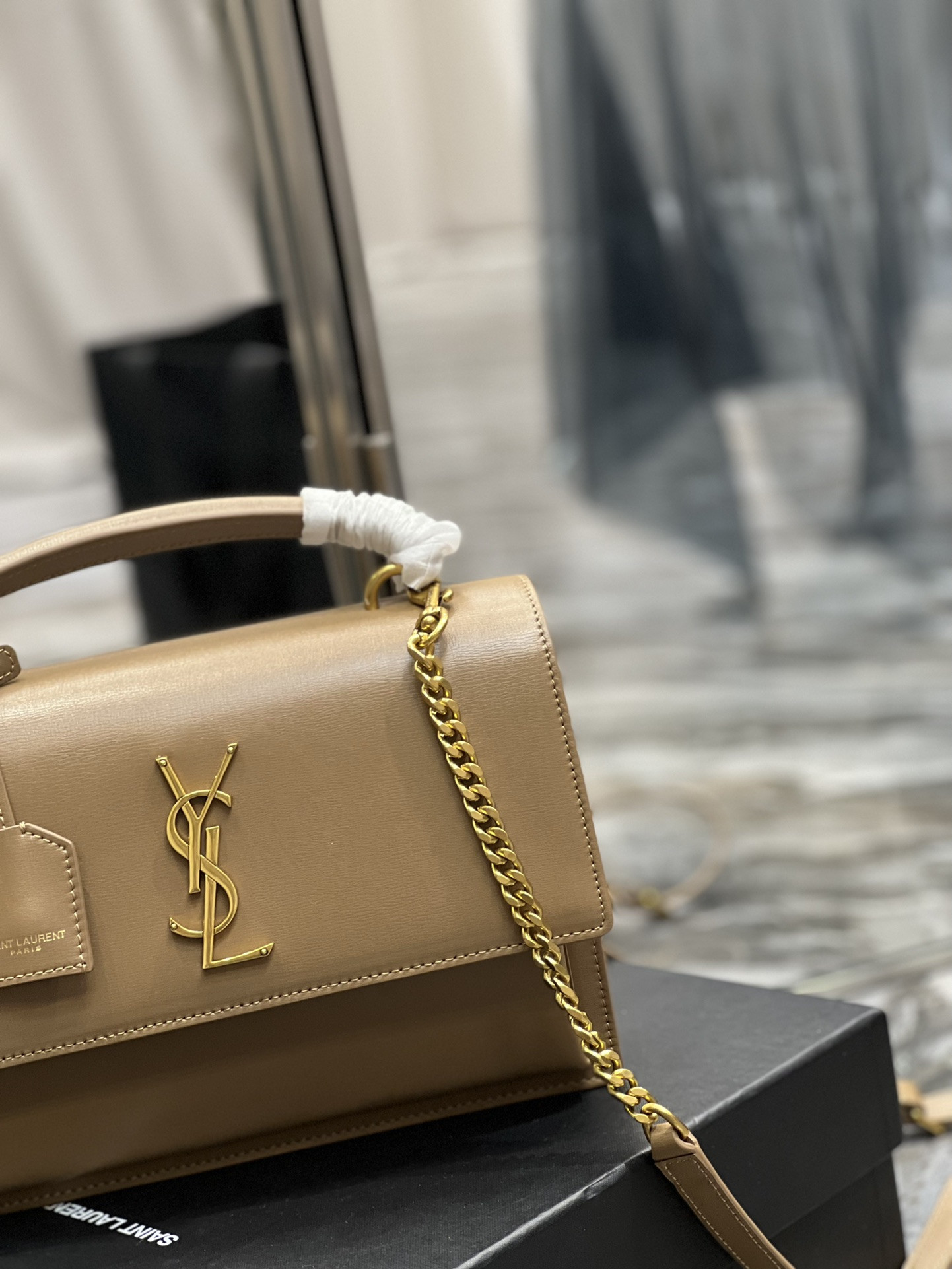 Y51 Sunset Medium Top Handle In Smooth Leather