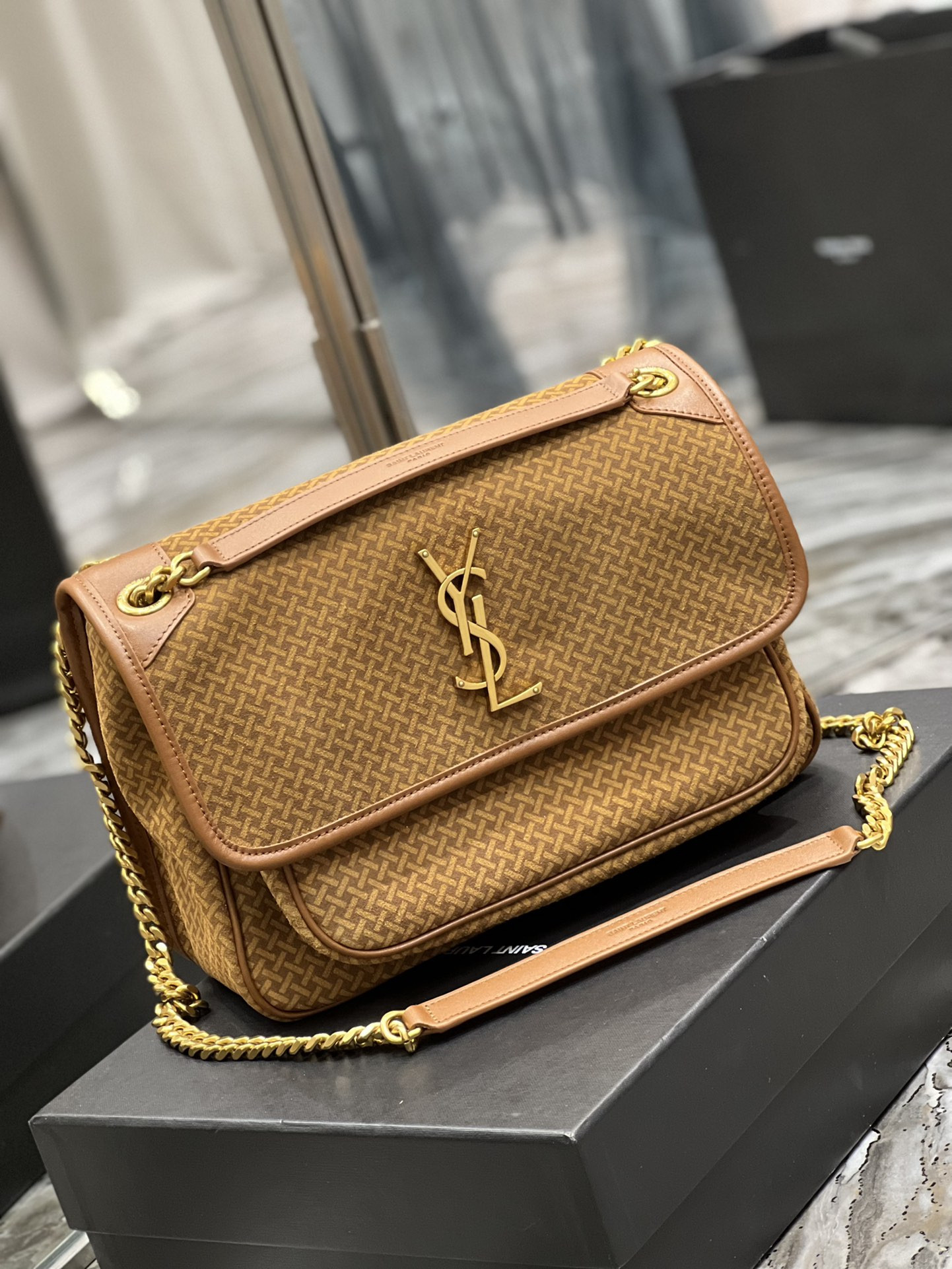 Y51 Niki Medium Bag
