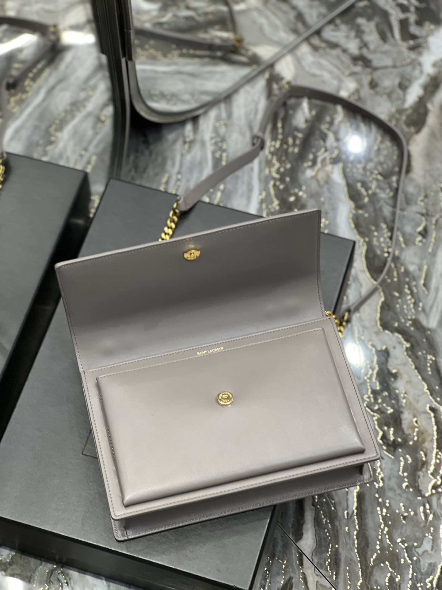 Y51 Sunset Medium Top Handle In Smooth Leather