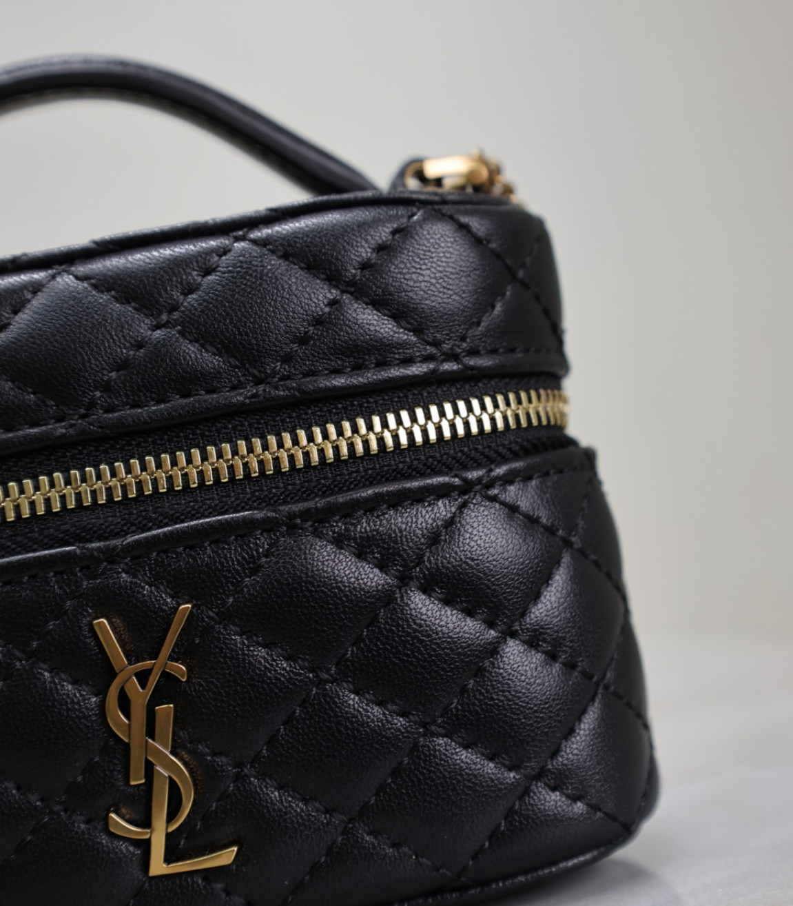 Y51 Gaby Mini Cosmetic Bag