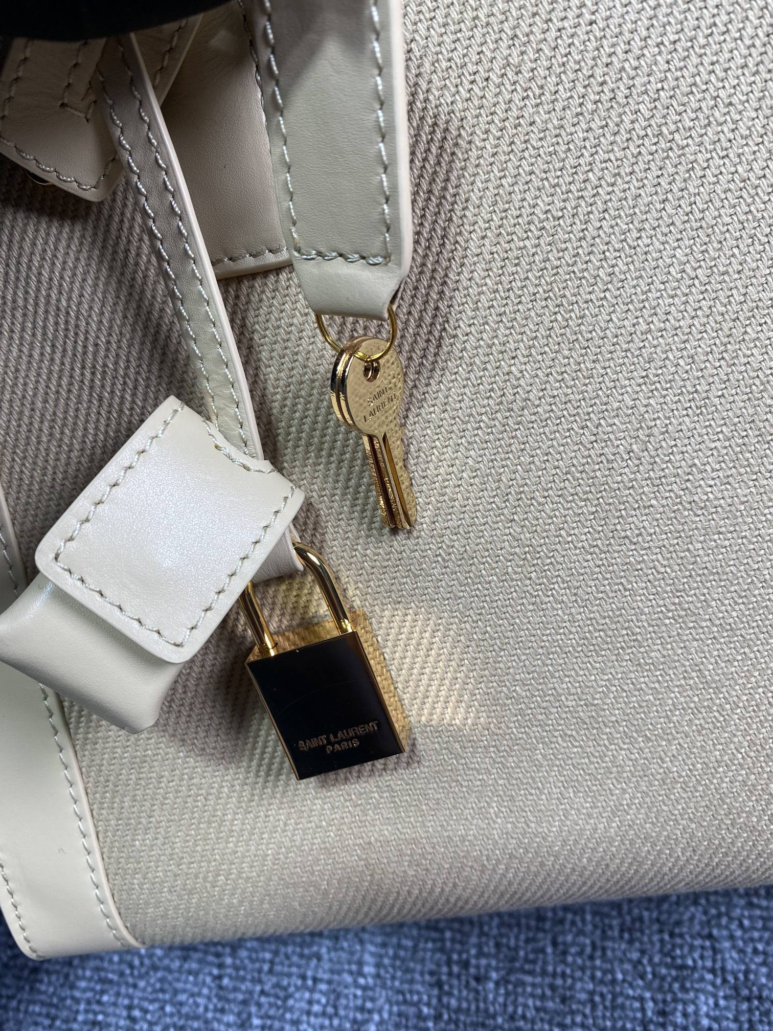 Y51 Sac De Jour Bag