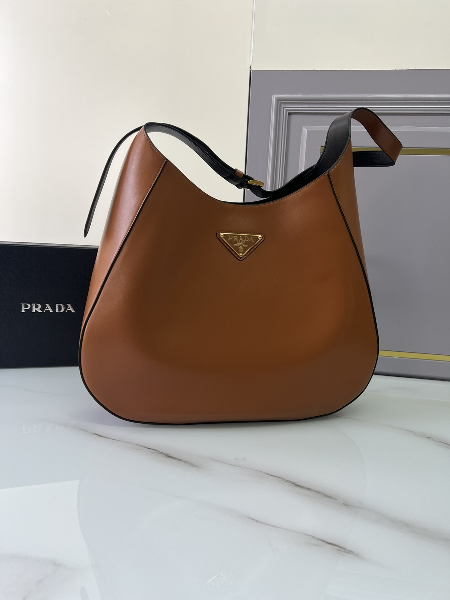 Pra*a Cleo Bag