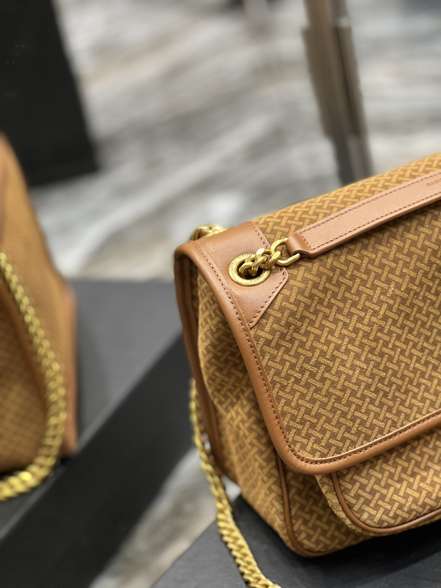 Y51 Niki Medium Bag