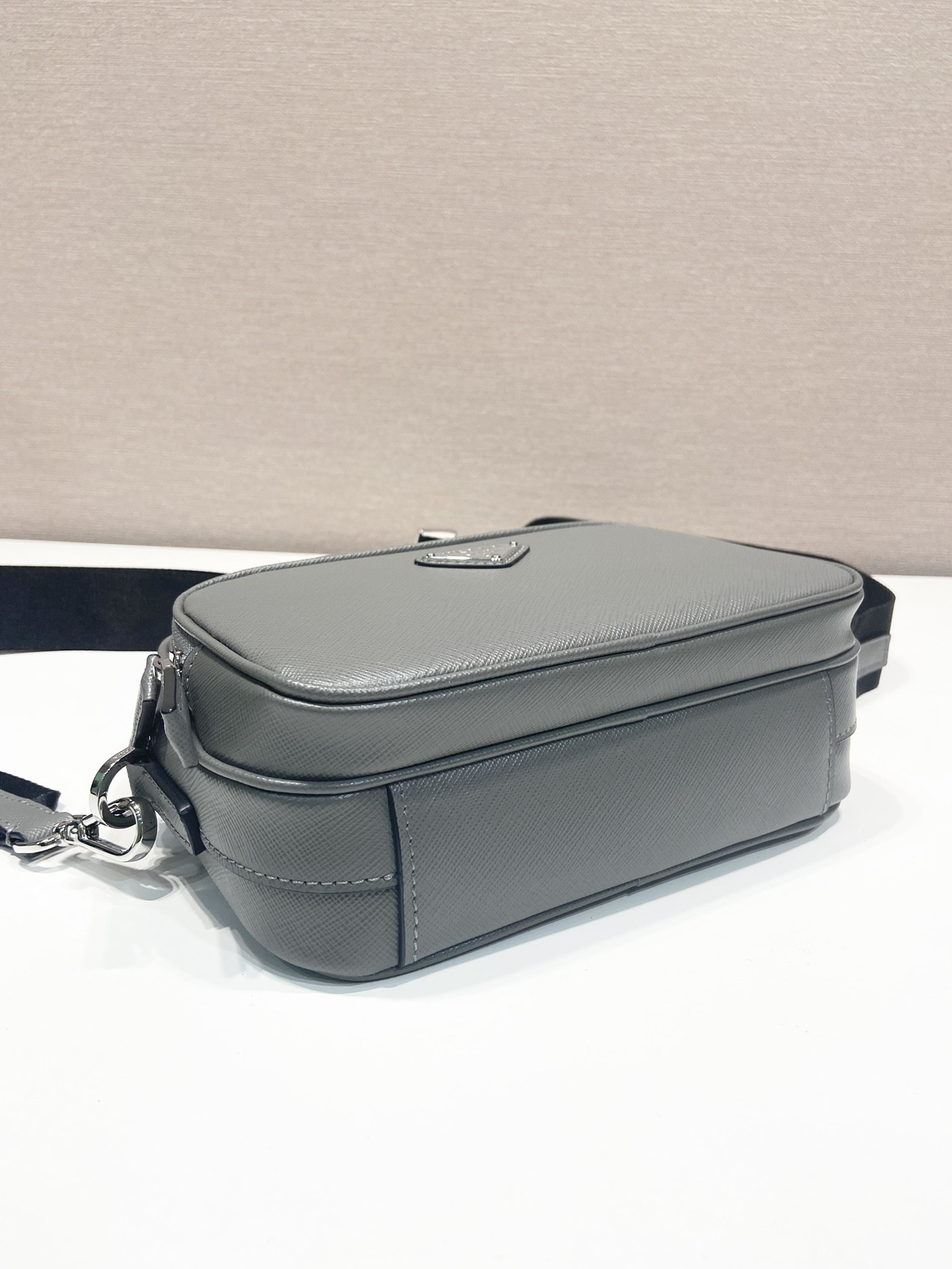 Pra*a Shoulder Bag