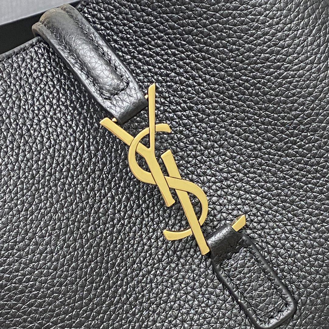 Y51 Mini Hobo Bag