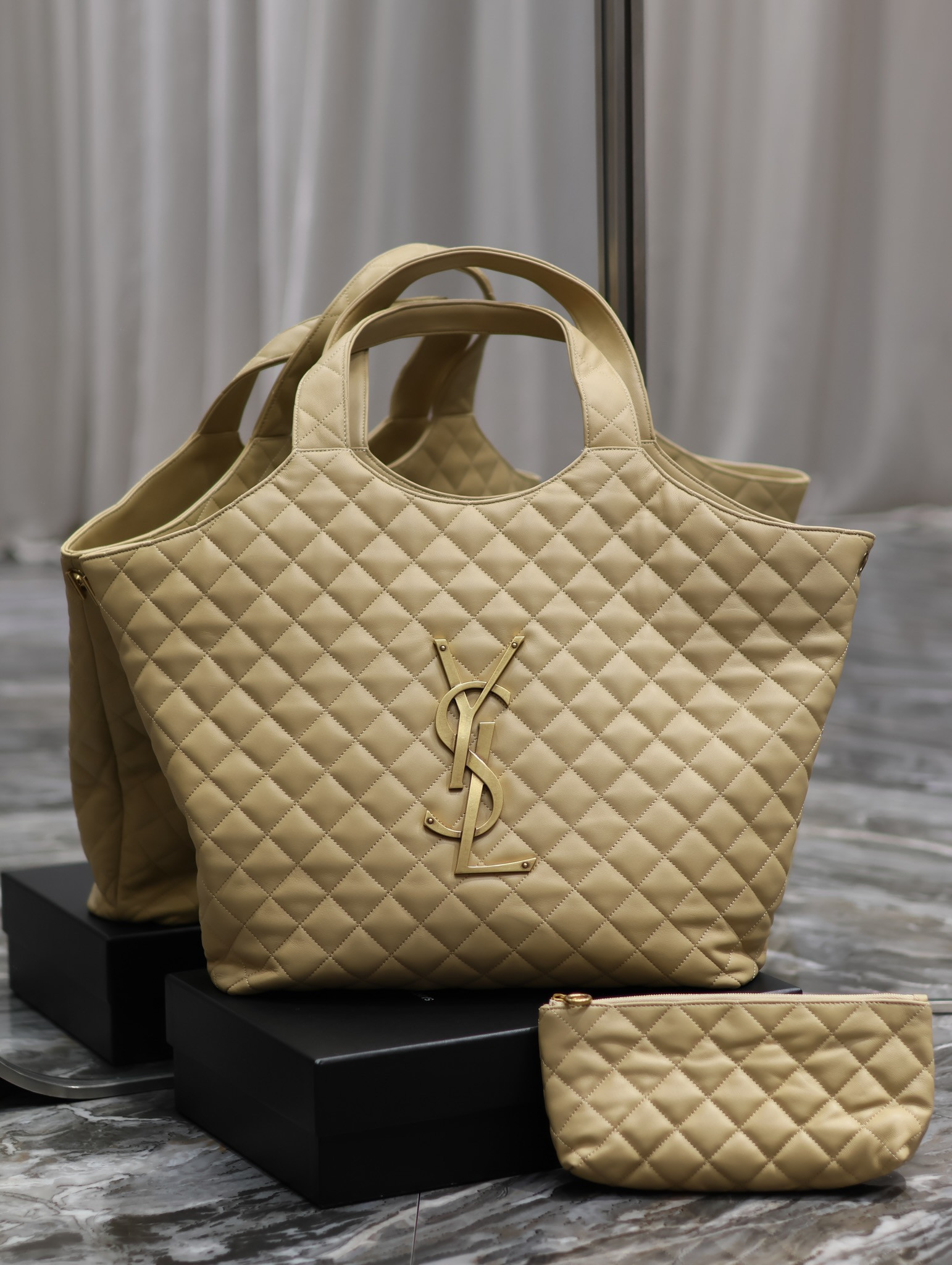 Y51 ICARE TOTE