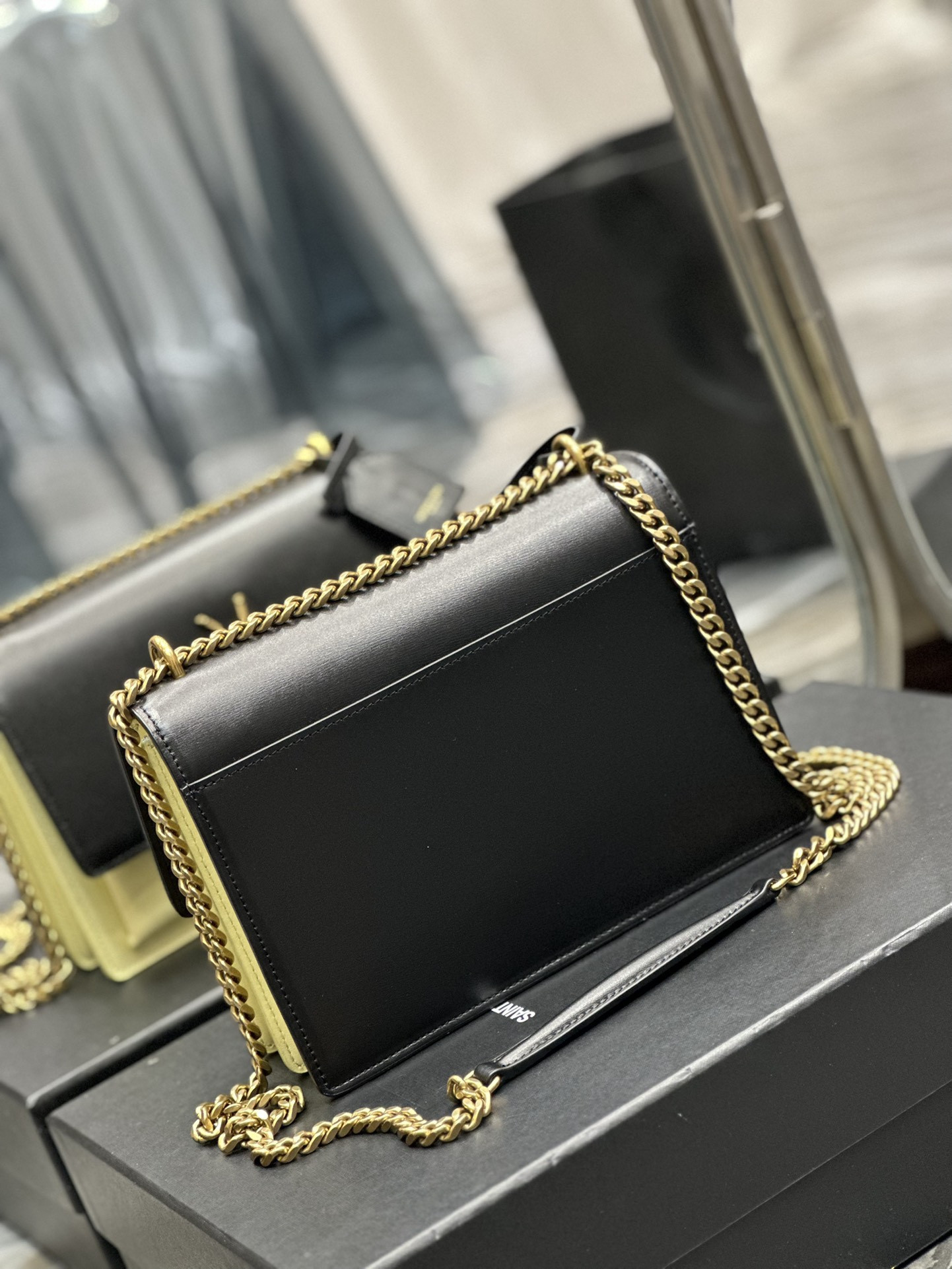 Y51 Sunset Bag