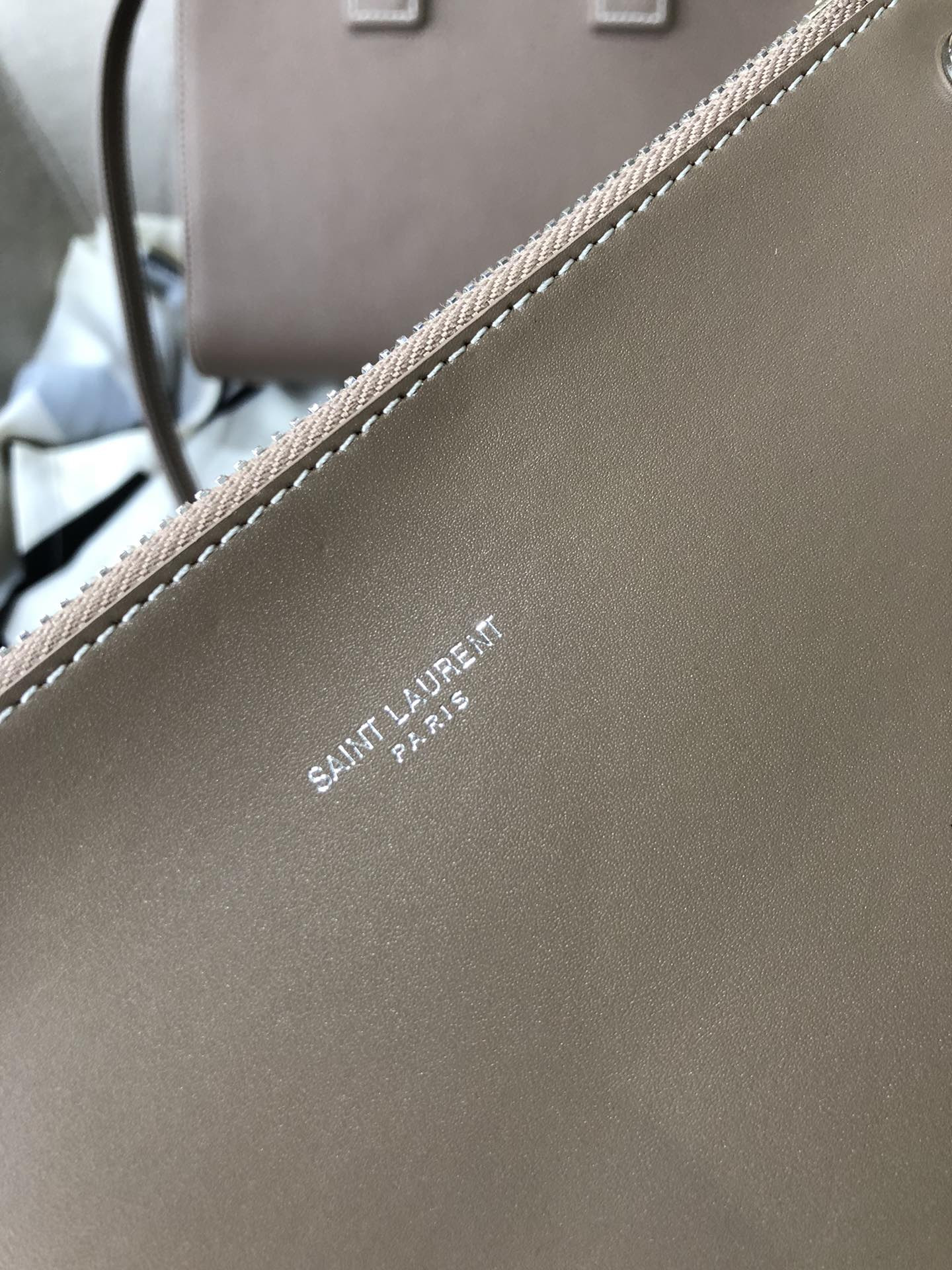 Y51 Sac De Jour Bag
