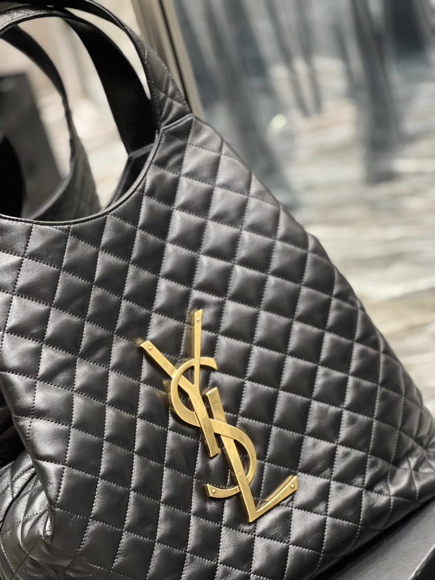 Y51 ICARE TOTE