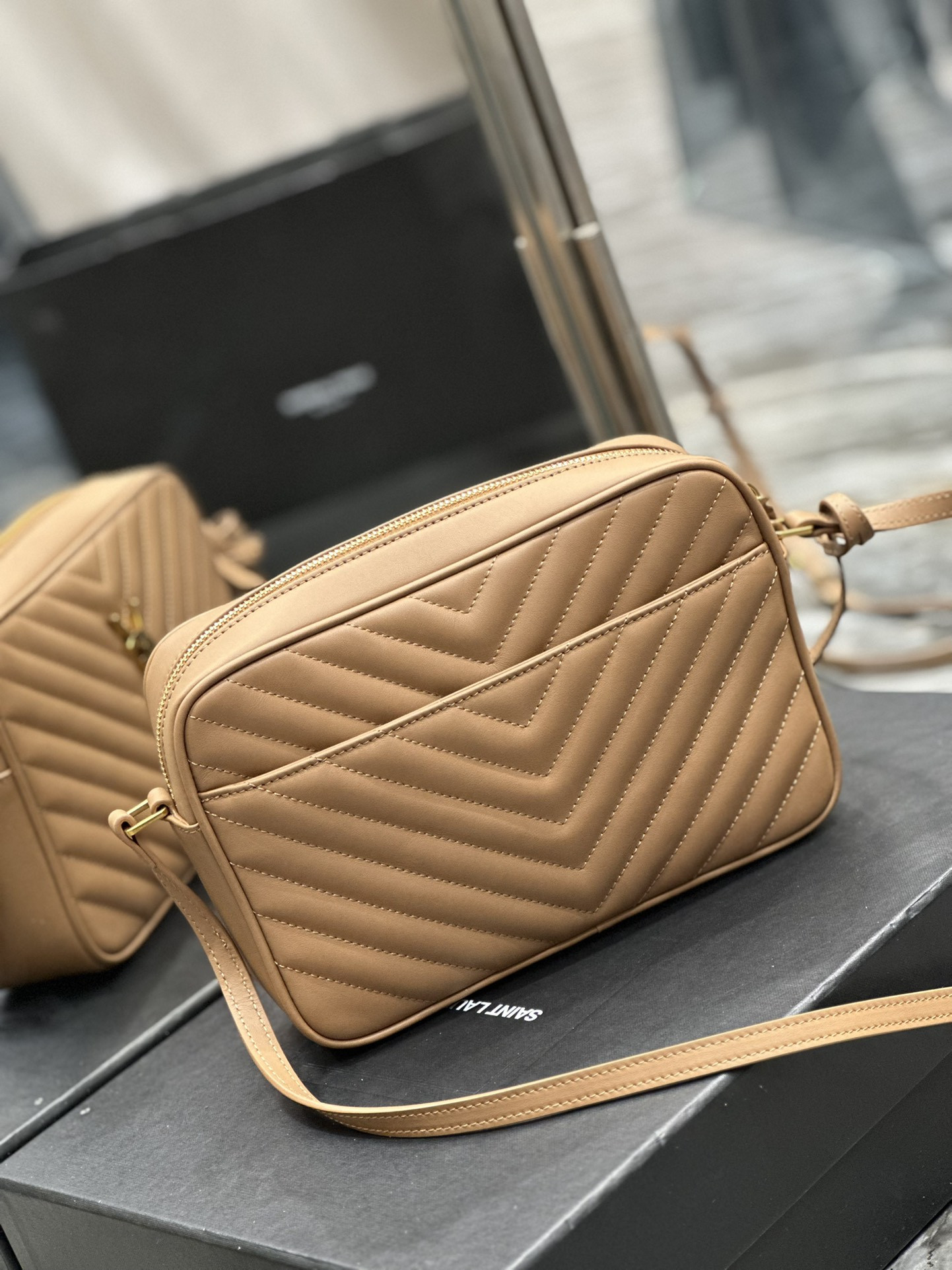 Y51 Lou Camera Bag