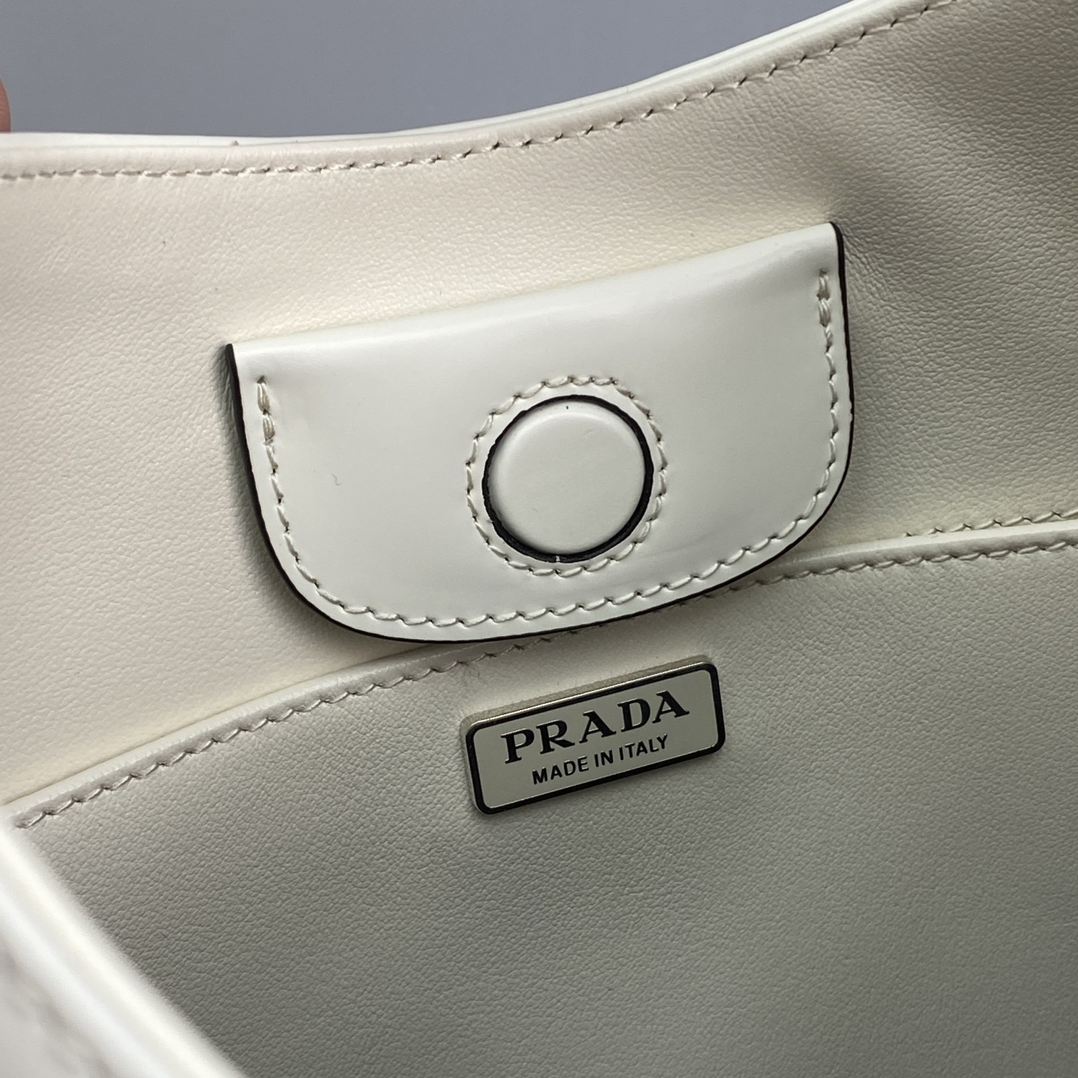 Pra*a Cleo Bag