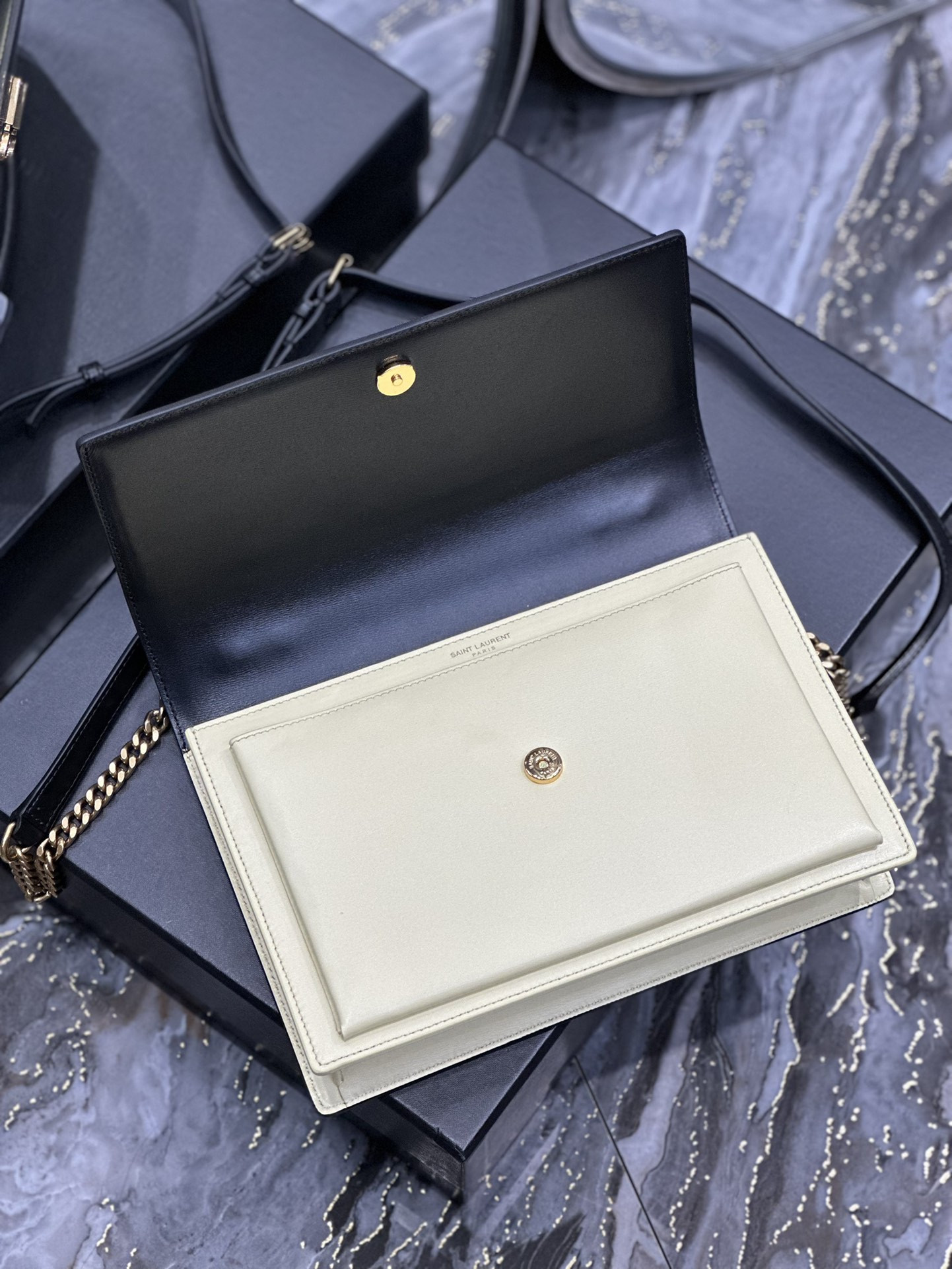 Y51 Sunset Medium Top Handle In Smooth Leather
