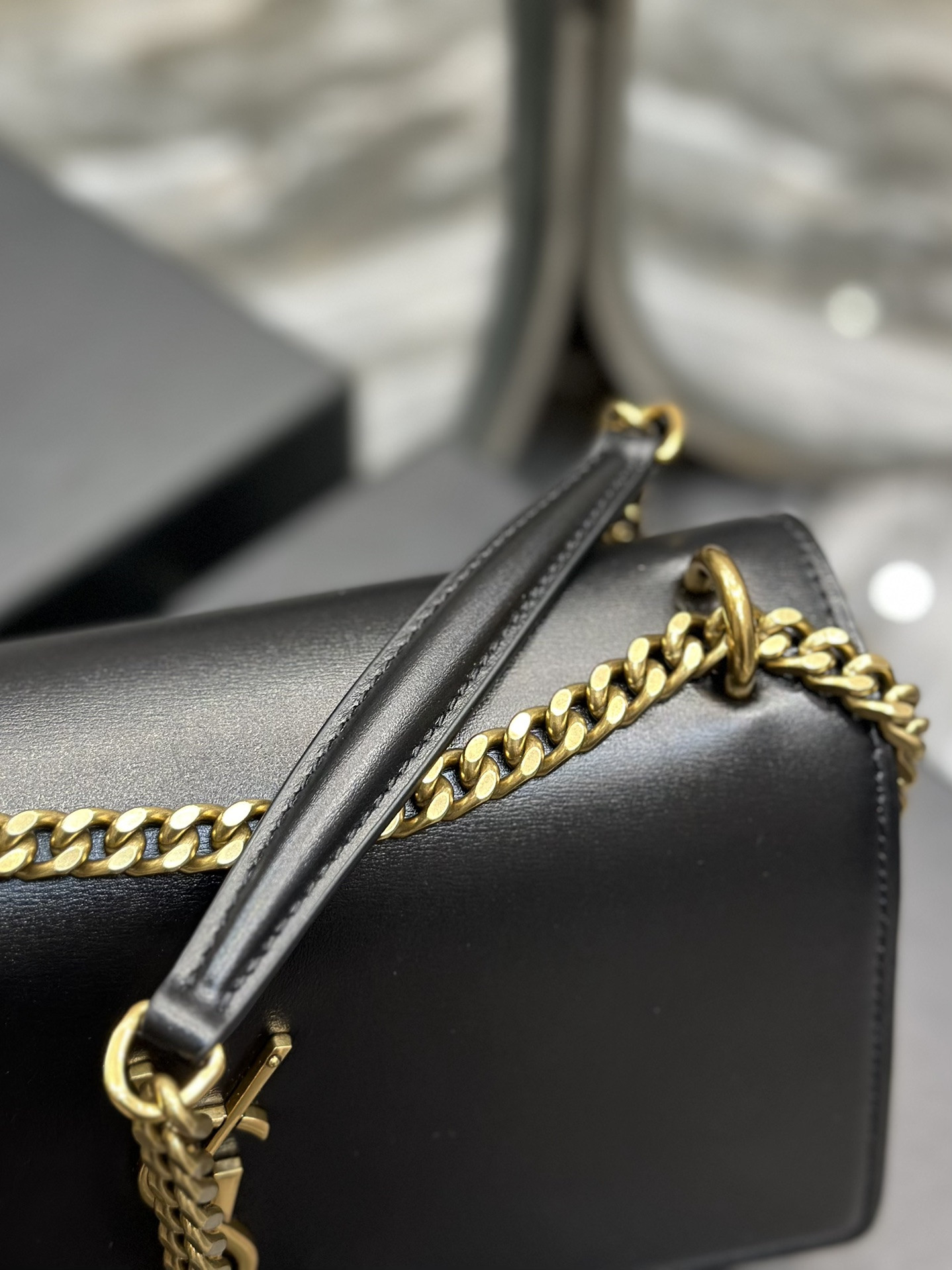 Y51 Sunset Bag