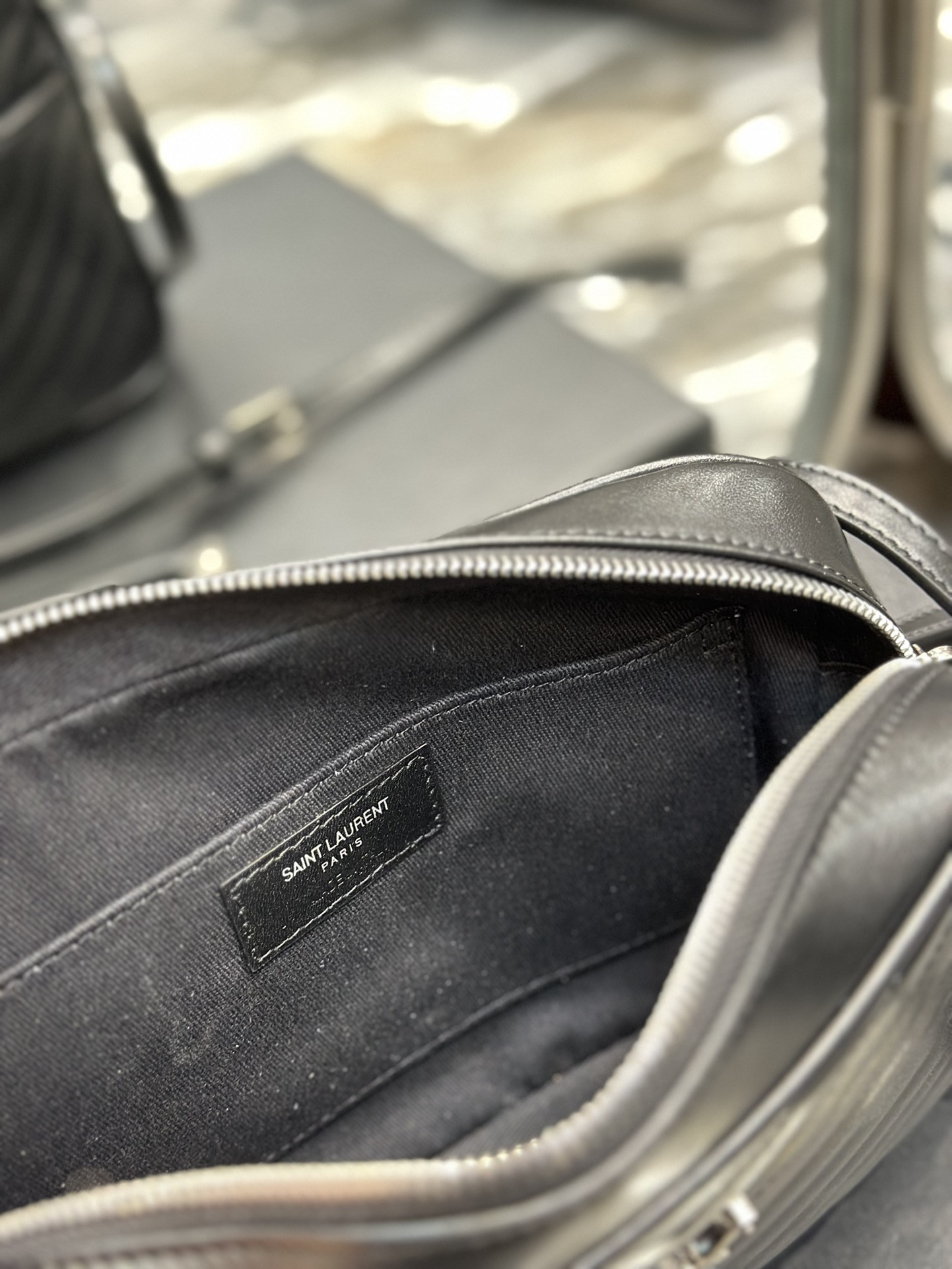 Y51 Lou Camera Bag