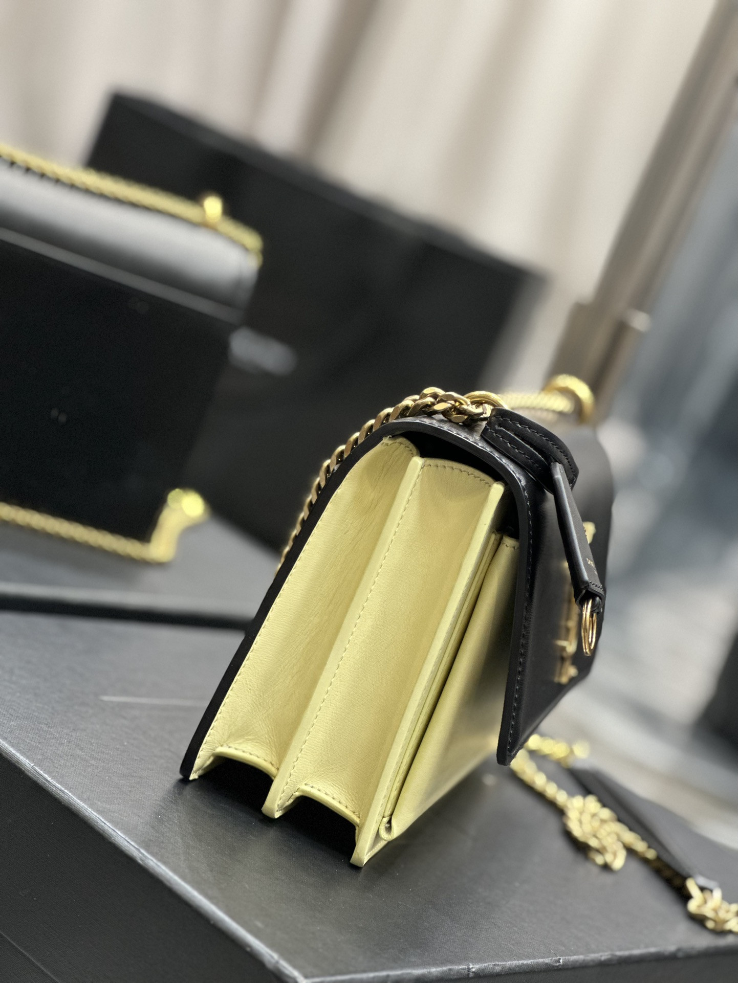 Y51 Sunset Bag