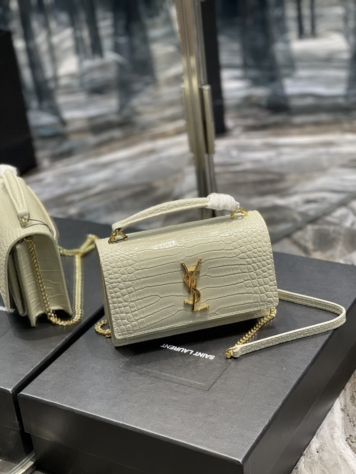 Y51 Sunset Bag