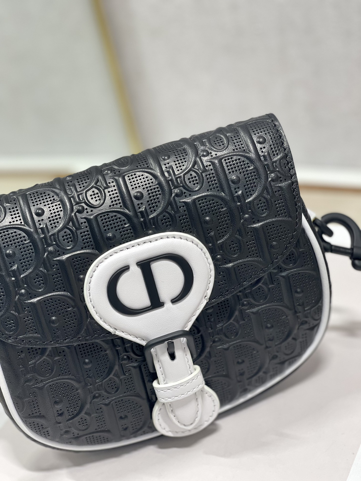 Small D10r Bobby Bag