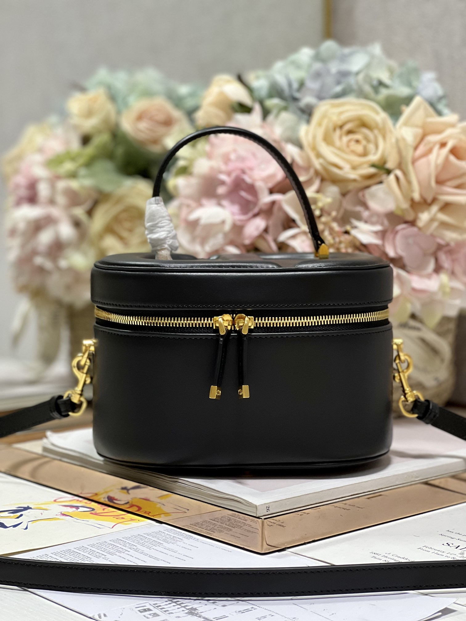 Medium Cd Signature Vanity Case