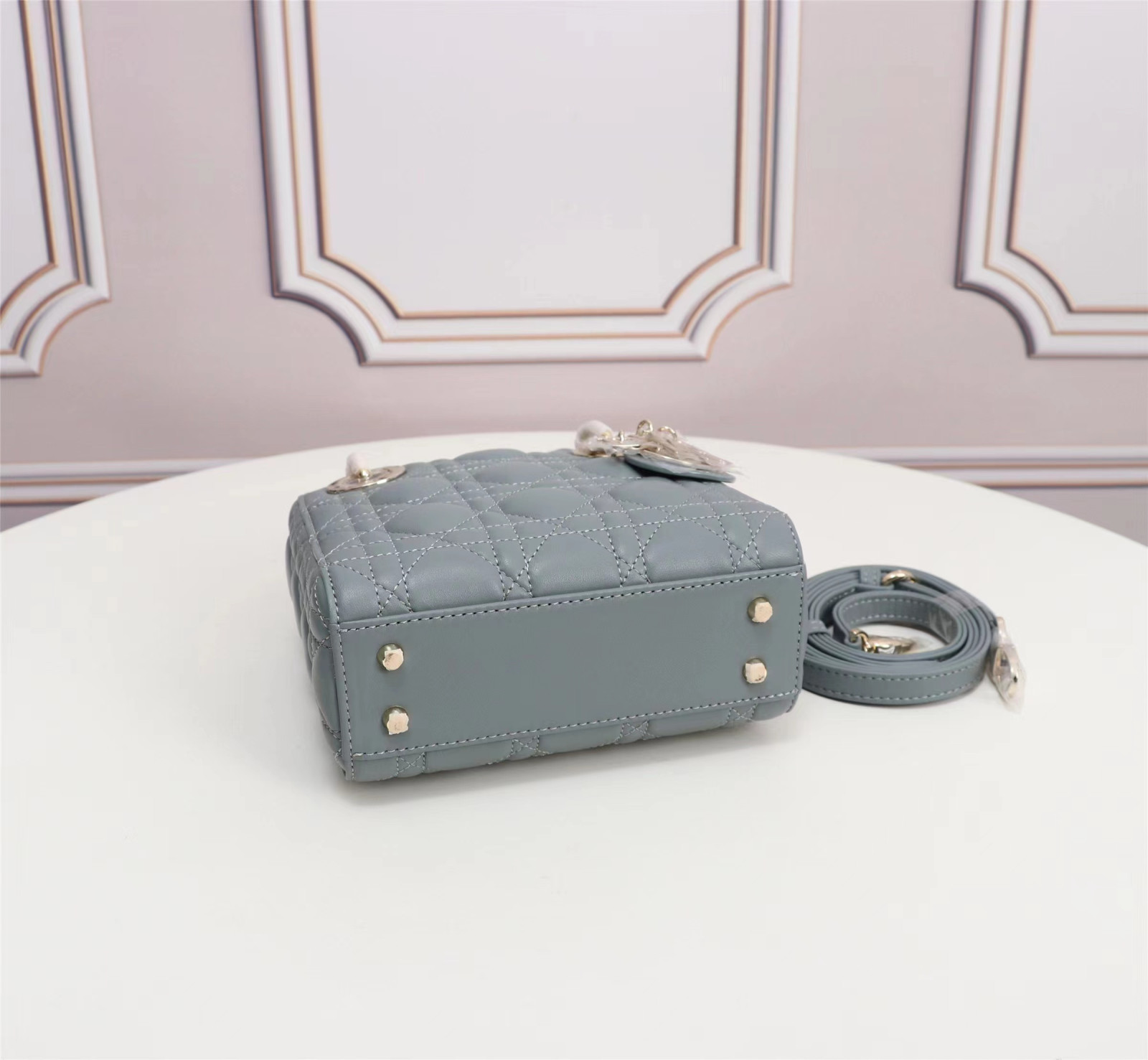 Lady D10r Micro Bag