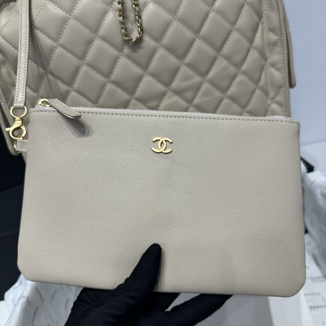 Ch**el 25p Hobo Bag