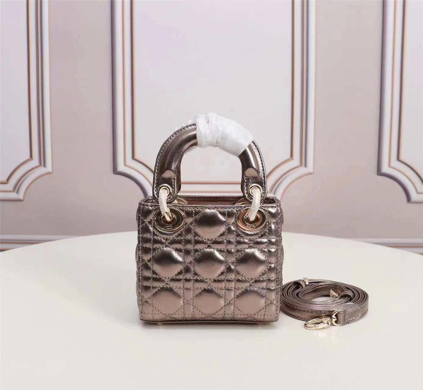 Lady D10r Micro Bag