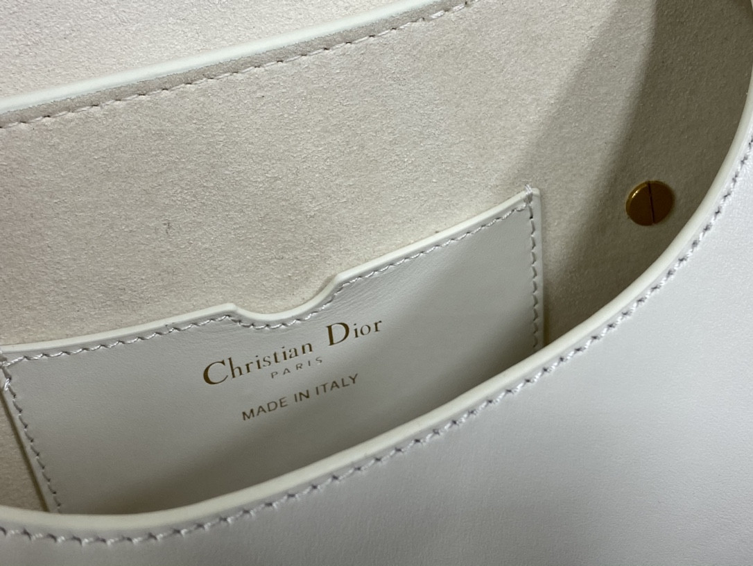 Medium D10r Bobby Bag