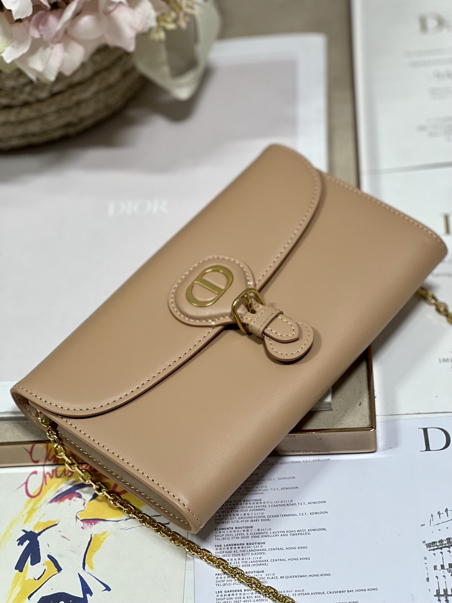 D10r Bobby East-west Pouch With Chain
