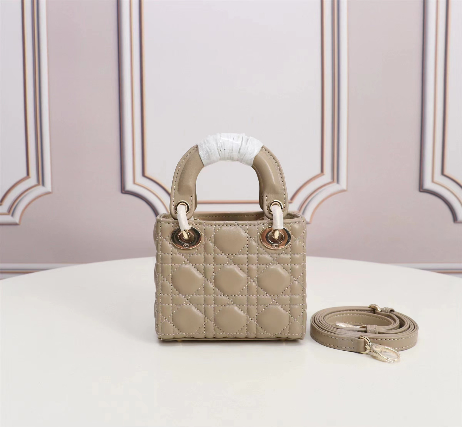 Lady D10r Micro Bag