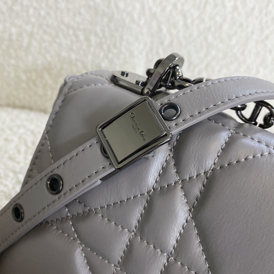 Small D10r Caro Bag