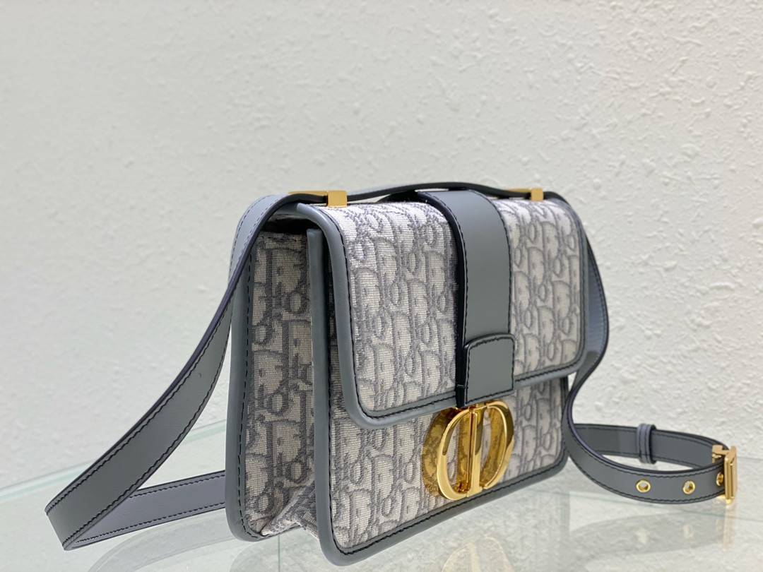 30 Montaigne Bag